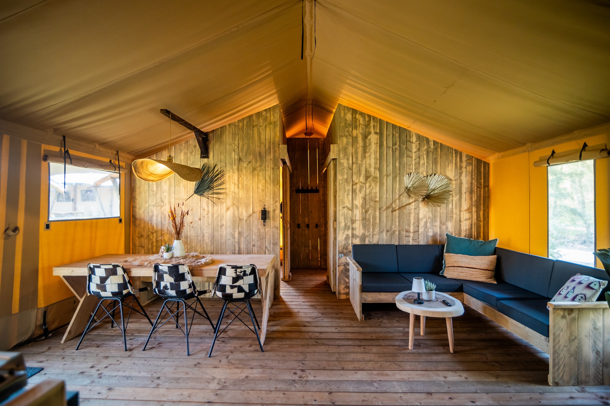 6 persoons Luxe Safaritent-Woonkamer