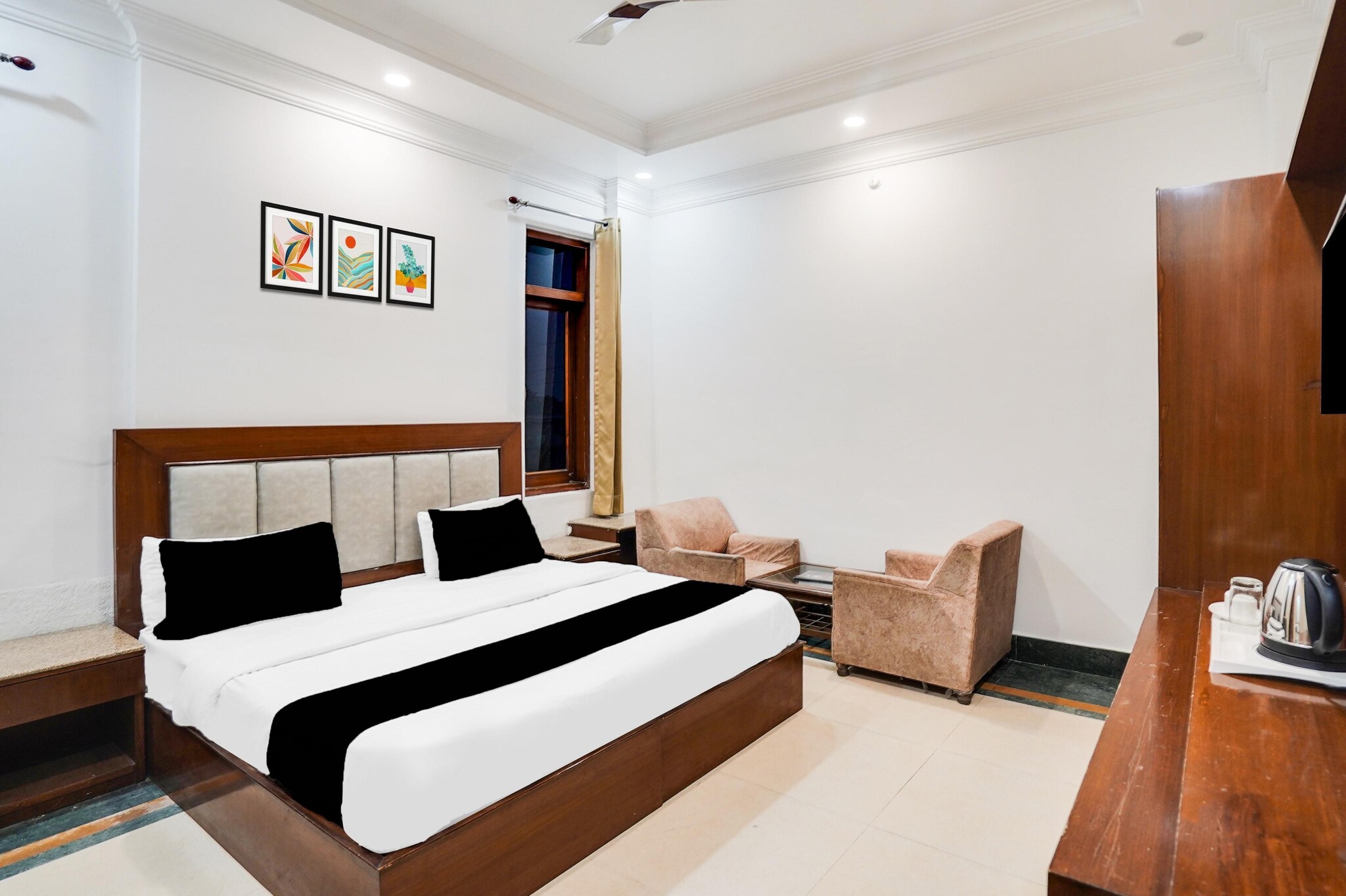 Situated within 46 km of Gun Hill Point, Mussorie and 15 km of Indian Military Academy, CCozy Nest Chakrata Road, Dehradun features rooms with air conditioning and a private bathroom in Sahaspur. This 4-star hotel offers a shared kitchen, room service and free WiFi. The hotel has family rooms.

All rooms at the hotel are fitted with a seating area, a flat-screen TV with satellite channels and a private bathroom with free toiletries and a bath or shower. Guest rooms have a desk.

Cozy Nest Chakrata Road, Dehradun offers an Ã  la carte or continental breakfast.

The accommodation offers a barbecue.

Speaking English and Hindi at the 24-hour front desk, staff are ready to help around the clock.

Dehradun Station is 21 km from Cozy Nest Chakrata Road, Dehradun while Dehradun Clock Tower is 20 km from the property. Dehradun Airport is 44 km away.

Unmarried couples are warmly welcome at this property.

Guests with local ID proof are warmly welcome.

Apologies, but we are currently unable to host foreign nationals at this property.
Early Check-In Policy: A full dayâ€™s room rate will be charged for check-ins before 6:00 AM. Complimentary early check-in is available between 6:00 AM and 10:00 AM, subject to room availability.
Check-in is only available to guests aged 18 and above. Please provide a government-issued ID to confirmÂ yourÂ age.