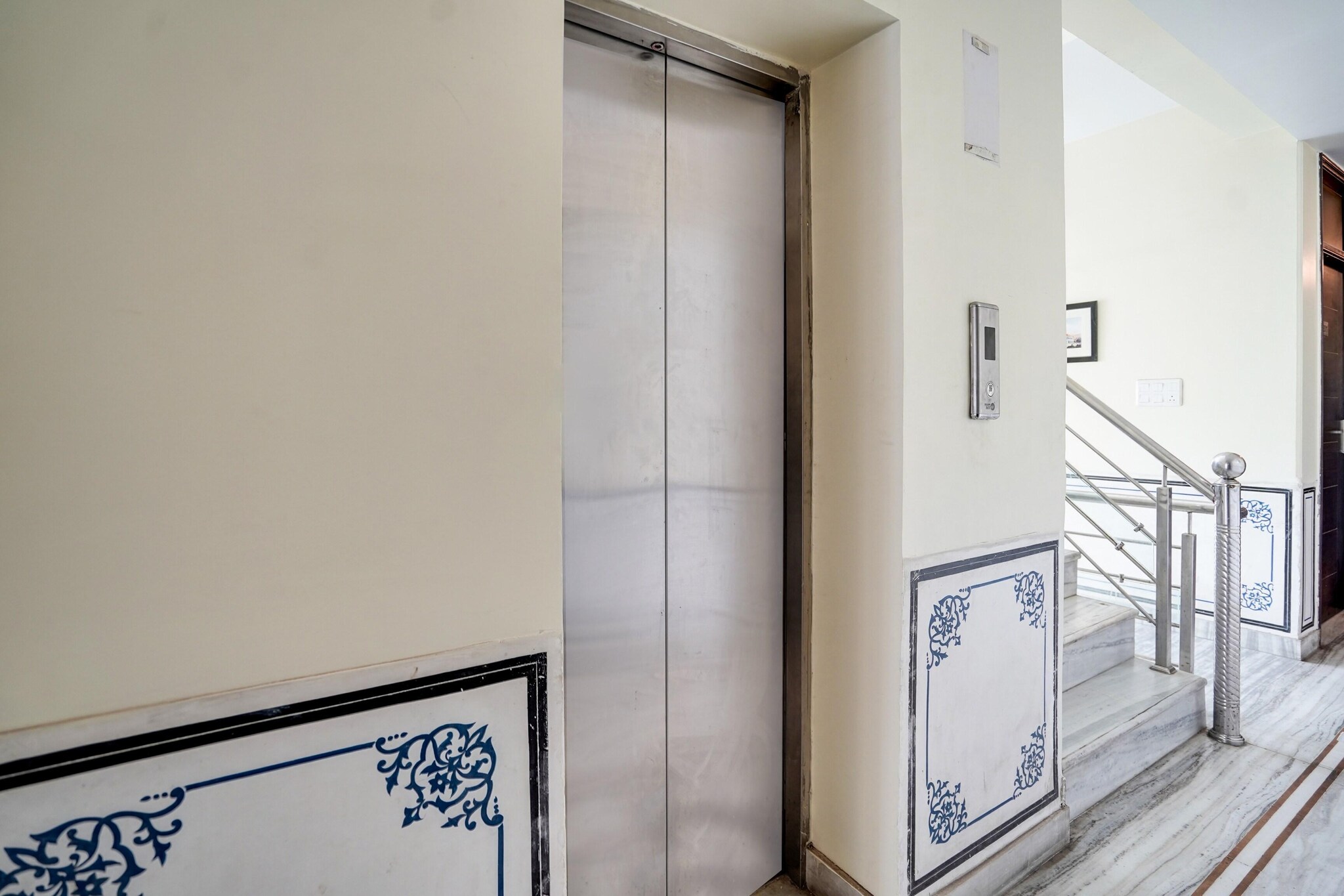 The Urban Nest with Rooftop Lounge Jaipur