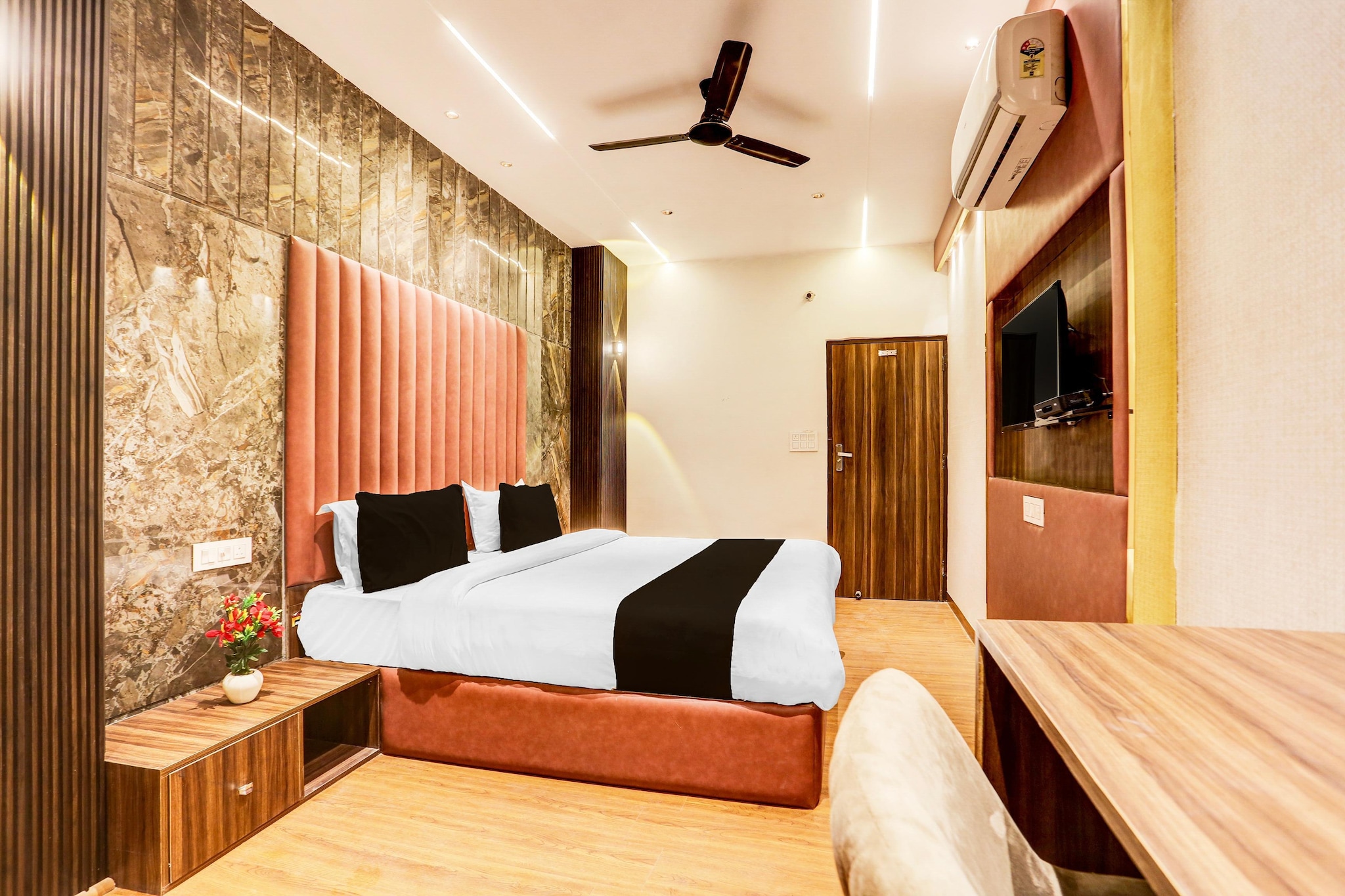 Premium  Stays Near Ludhiana Railway Station