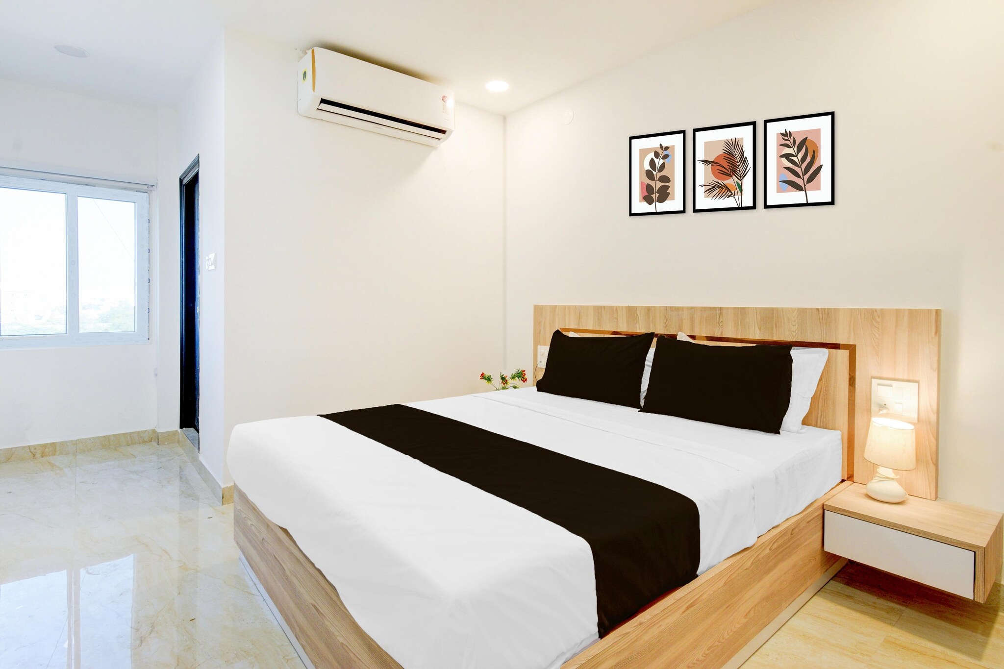 Located within 7.2 km of Mecca Masjid and 7.9 km of Chowmahalla Palace, Elegant Stays near LB Nagar metro Station provides rooms with air conditioning and a private bathroom in Surūrnagar. With free WiFi, this 4-star hotel offers room service and a 24-hour front desk. The hotel features family rooms.
All units at the hotel are equipped with a seating area, a flat-screen TV with satellite channels and a private bathroom with free toiletries and a bath or shower. Guest rooms include a desk.
Charminar is 8.1 km from Elegant Stays near LB Nagar metro Station, while AP State Archaeology Museum is 11 km away. Rajiv Gandhi International Airport is 19 km from the property.
Unmarried couples are warmly welcome at this property.
Guests with local ID proof are warmly welcome.
Early Check-In Policy: A full day’s room rate will be charged for check-ins before 6:00 AM. Complimentary early check-in is available between 6:00 AM and 10:00 AM, subject to room availability.
Check-in is only available to guests aged 18 and above. Please provide a government-issued ID to confirm your age.