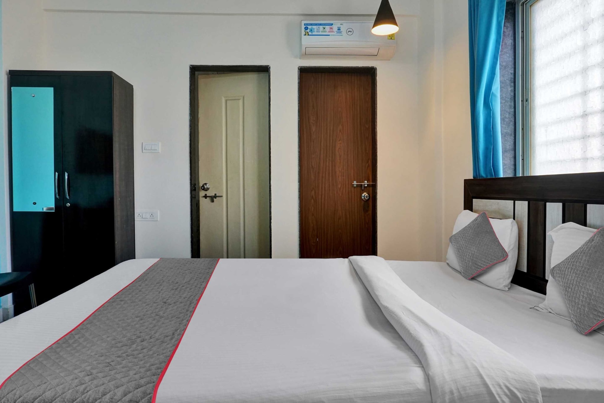 In a prime location in the Hinjawadi district of Hinjewadi, Elite Stays at Hinjewadi Phase 1 Pune is located 15 km from University of Pune, 17 km from Pataleshwar Cave Temple and 18 km from Fergusson College. With free WiFi, this 4-star hotel offers a shared lounge and room service. The hotel features family rooms.
All units in the hotel are equipped with air conditioning, a seating area, a flat-screen TV with satellite channels, a safety deposit box and a private bathroom with a shower. Guest rooms include a desk.
A continental breakfast is available at Elite Stays at Hinjewadi Phase 1 Pune.
Languages spoken at the reception include English and Hindi.
Srimant Dagadusheth Halwai Ganapati Temple is 18 km from the accommodation, while Pune Railway Station is 19 km away. Pune International Airport is 24 km from the property.
Unmarried couples are warmly welcome at this property.
Guests with local ID proof are warmly welcome.
Apologies, but we are currently unable to host foreign nationals at this property.
Early Check-In Policy: A full day’s room rate will be charged for check-ins before 6:00 AM. Complimentary early check-in is available between 6:00 AM and 10:00 AM, subject to room availability.
Check-in is only available to guests aged 18 and above. Please provide a government-issued ID to confirm your age.