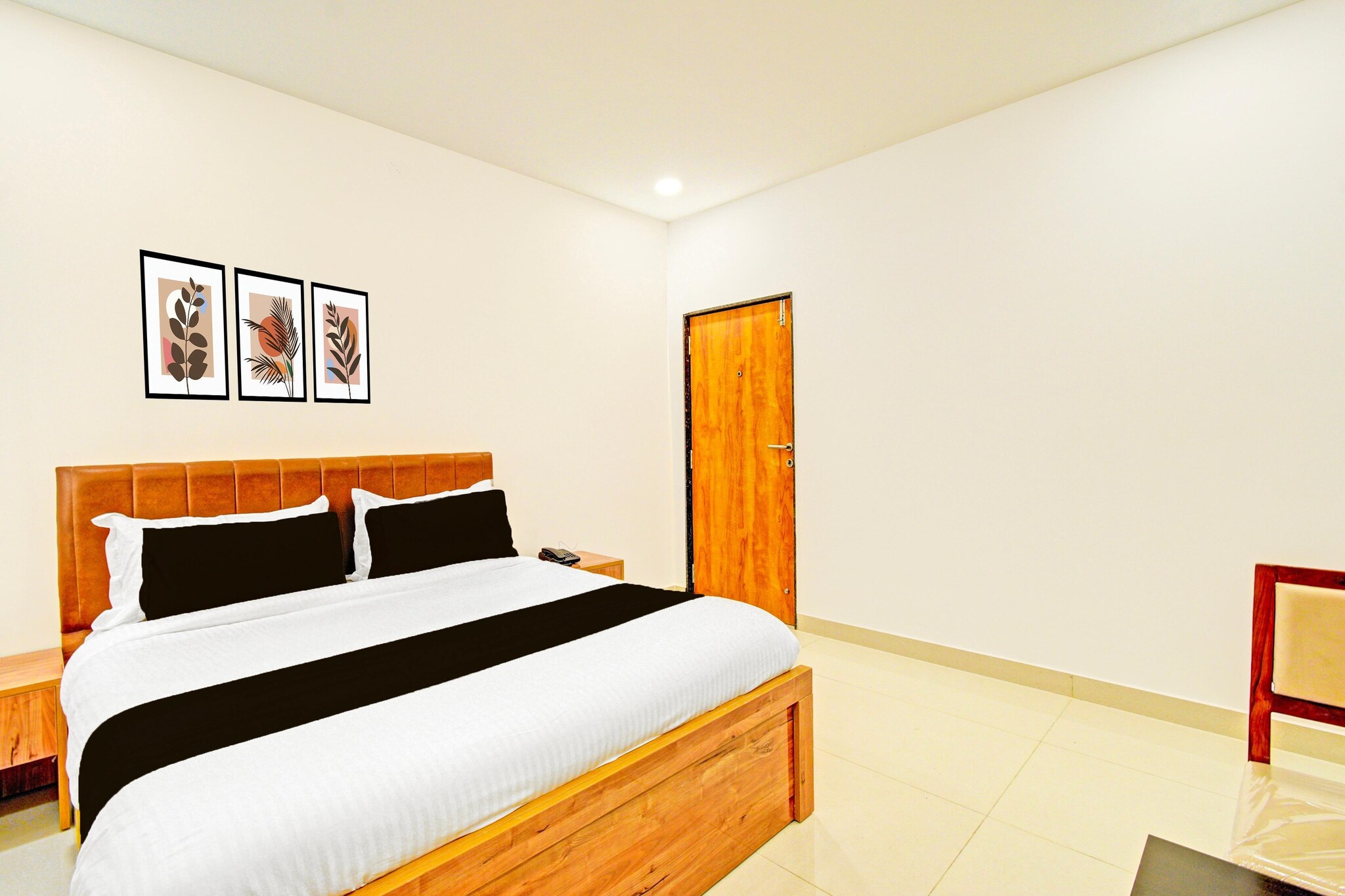 Mordern Nest at Suchitra Kompally Hyderabad is located in Trimulgherry, 14 km from Jalavihar and 15 km from Snow World. Featuring a shared lounge, the 4-star hotel has air-conditioned rooms with free WiFi, each with a private bathroom. The accommodation provides room service and a 24-hour front desk for guests.

At the hotel, each room comes with a desk. Guest rooms at Mordern Nest at Suchitra Kompally Hyderabad are equipped with a seating area and a flat-screen TV with cable channels.

Hussain Sagar Lake is 15 km from the accommodation, while AP State Archaeology Museum is 15 km away. Rajiv Gandhi International Airport is 37 km from the property.

Unmarried couples are warmly welcome at this property.
Guests with local ID proof are warmly welcome.
Early Check-In Policy: A full dayâ€™s room rate will be charged for check-ins before 6:00 AM. Complimentary early check-in is available between 6:00 AM and 10:00 AM, subject to room availability.
Check-in is only available to guests aged 18 and above. Please provide a government-issued ID to confirmÂ yourÂ age.

