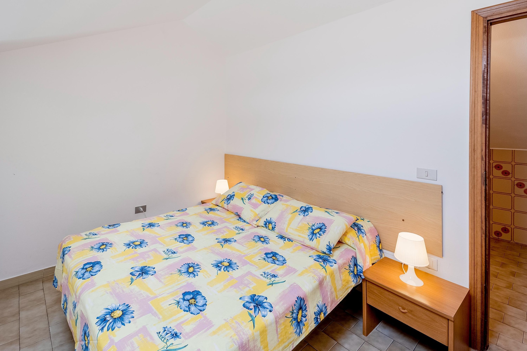 Ground floor: (open kitchen(dining table, cooker, microwave, fridge-freezer), Living/bed room(double sofa bed, TV, seating area))\n\nmezzanine: (bedroom(double bed), bathroom(bathtub with shower, washbasin, toilet))\n\nbalcony or terrace, heating, air conditioning, garden furniture, parking, swimming pool(shared with other guests,  5 x  4 m., opened from Apr upto and including Sep), Laundry Package for a fee