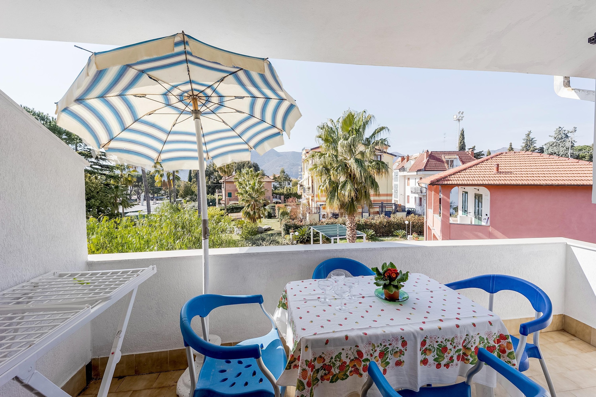 Residence Villa Paola TWO-ROOM APT 4 PAX  2 CHD - B421-Terrasbalkon