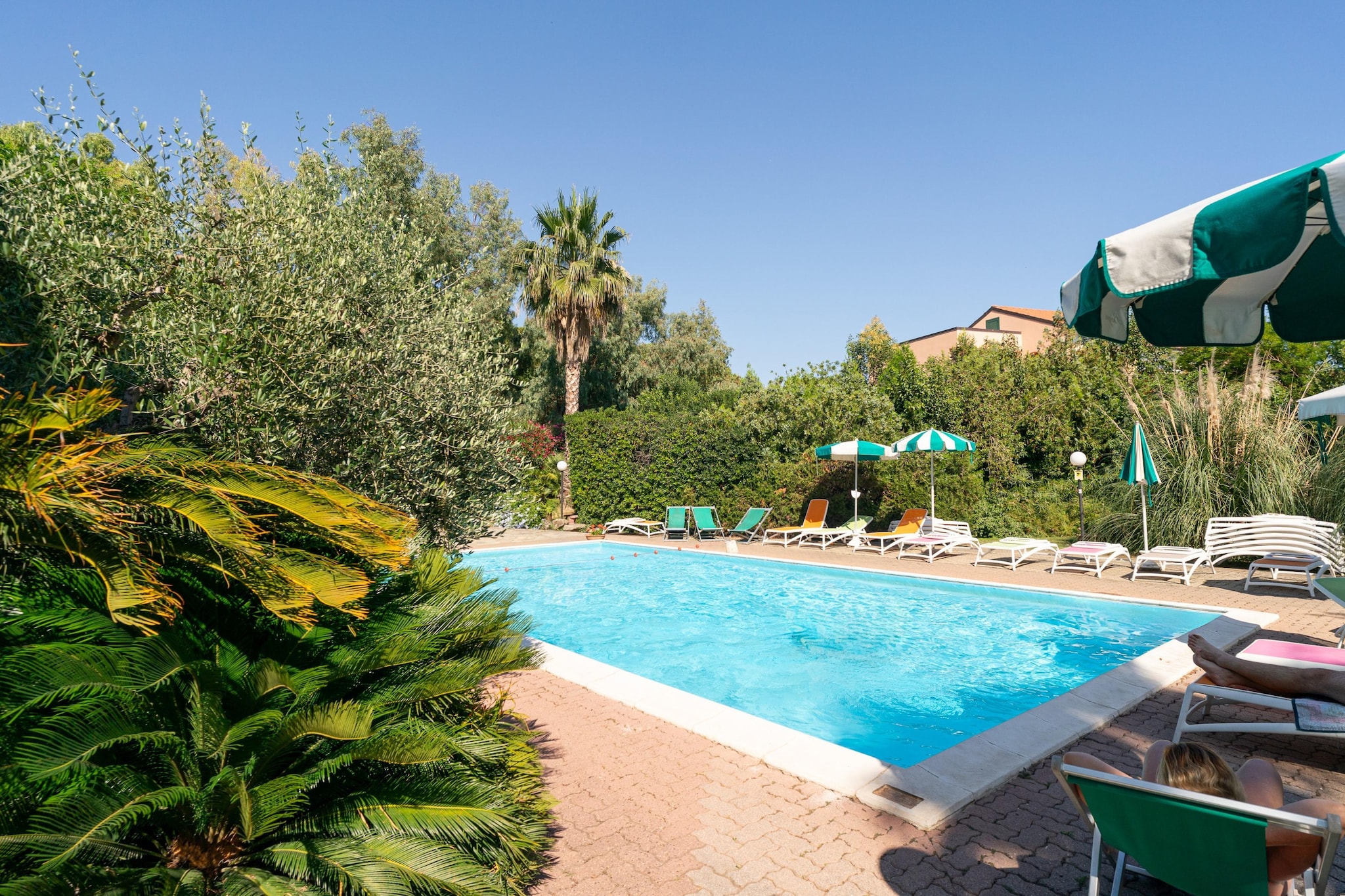 Residence Villa Paola TWO-ROOM APT 4 PAX  2 CHD - B421-Buitenkant zomer