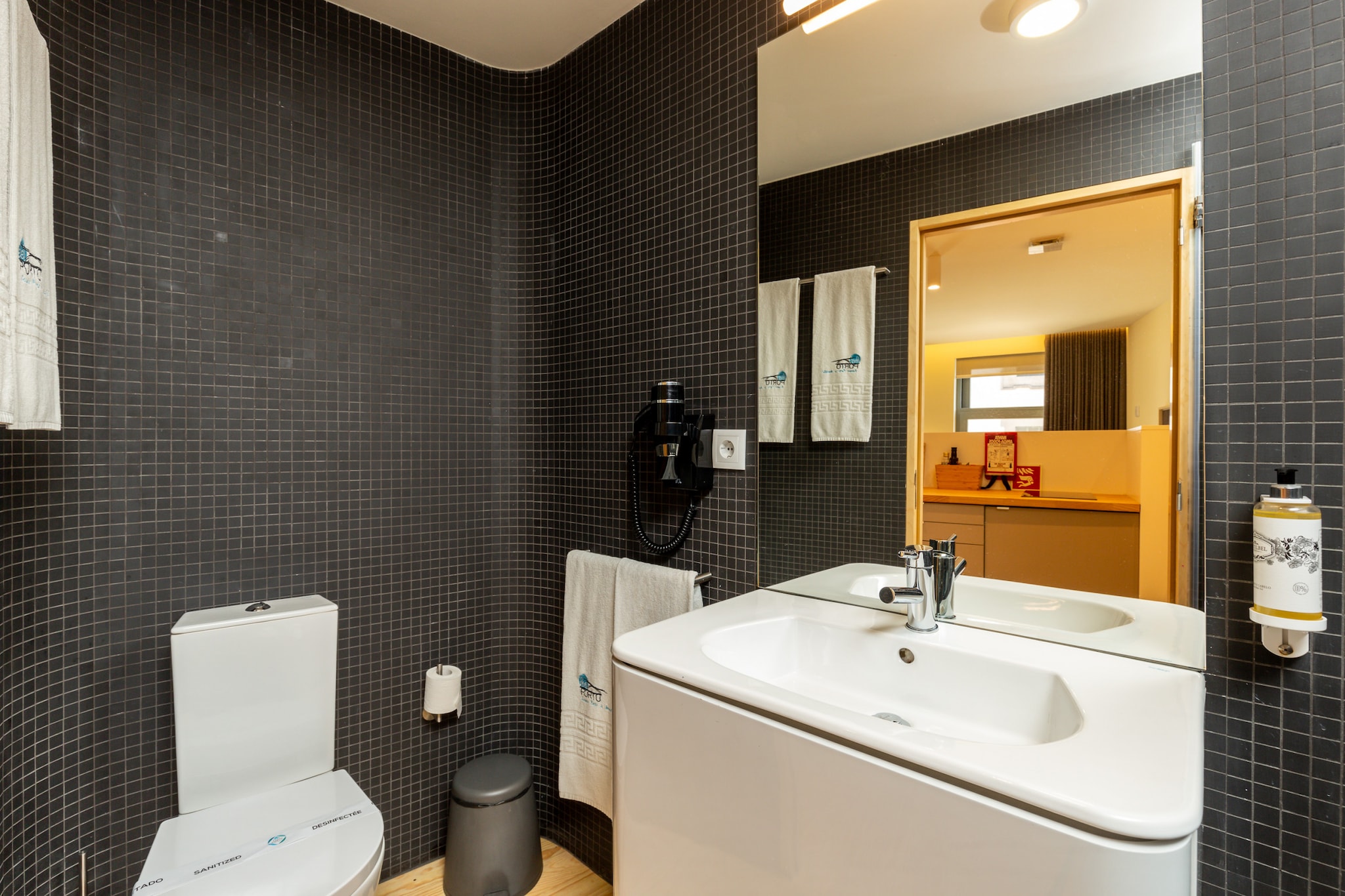 Feel Porto Codeçal Apartment 0.1-Badezimmer