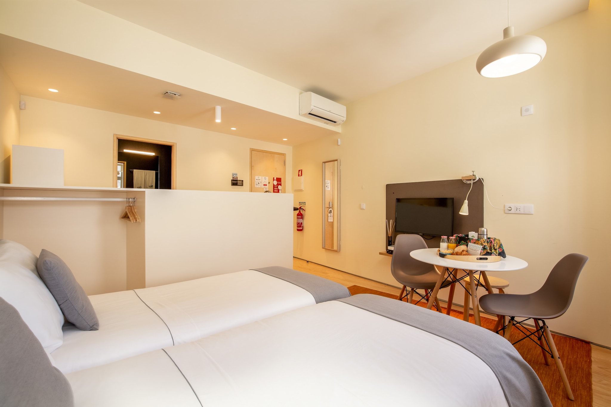 Feel Porto Codeçal Studio 1.1-Schlafzimmer