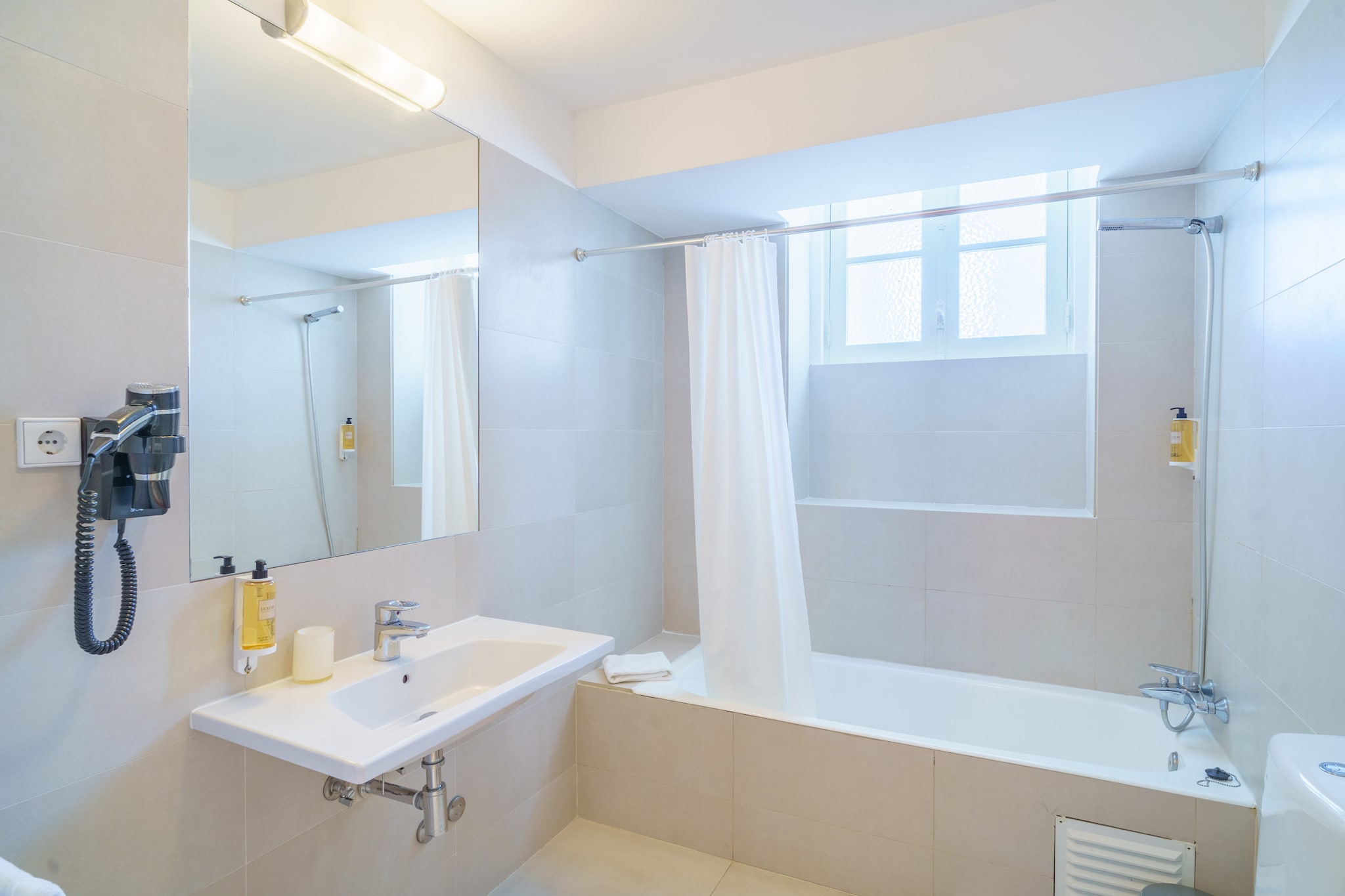 Feel Porto Downtown City Break-Badkamer