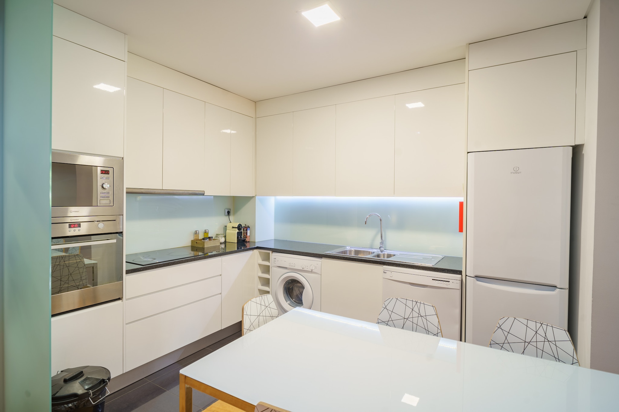 Feel Porto Downtown Poets Flat-Keuken