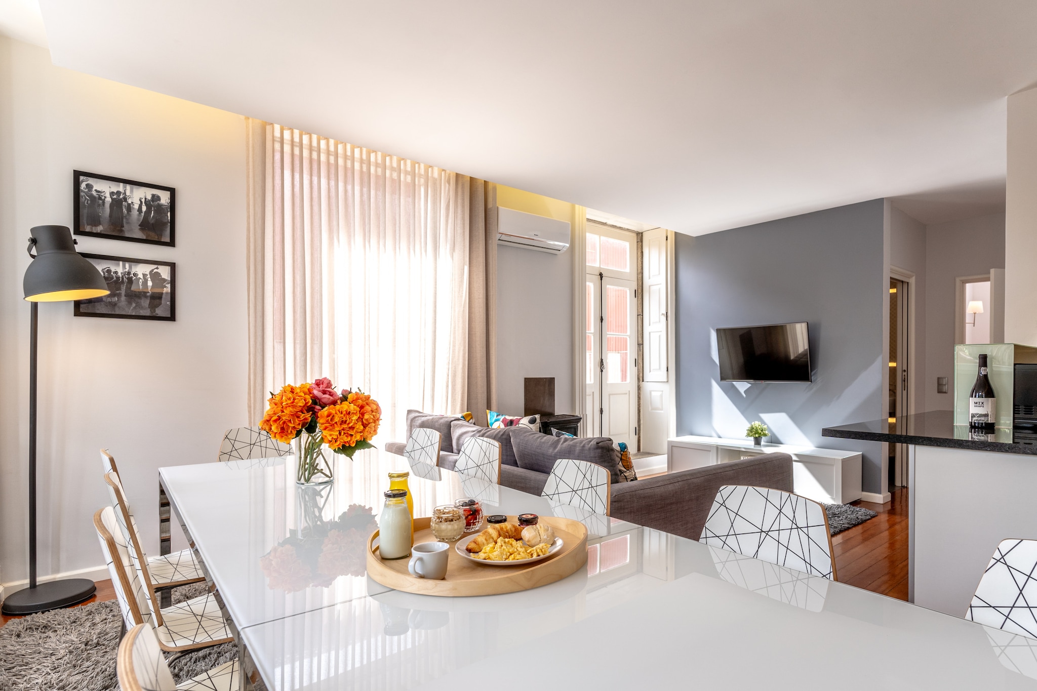 Feel Porto Ribeira Vintage Duplex-Esszimmer