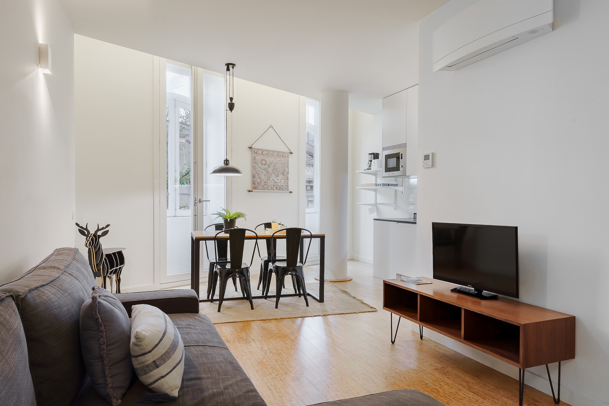 On Trend Nightlife Studio 203-Woonkamer