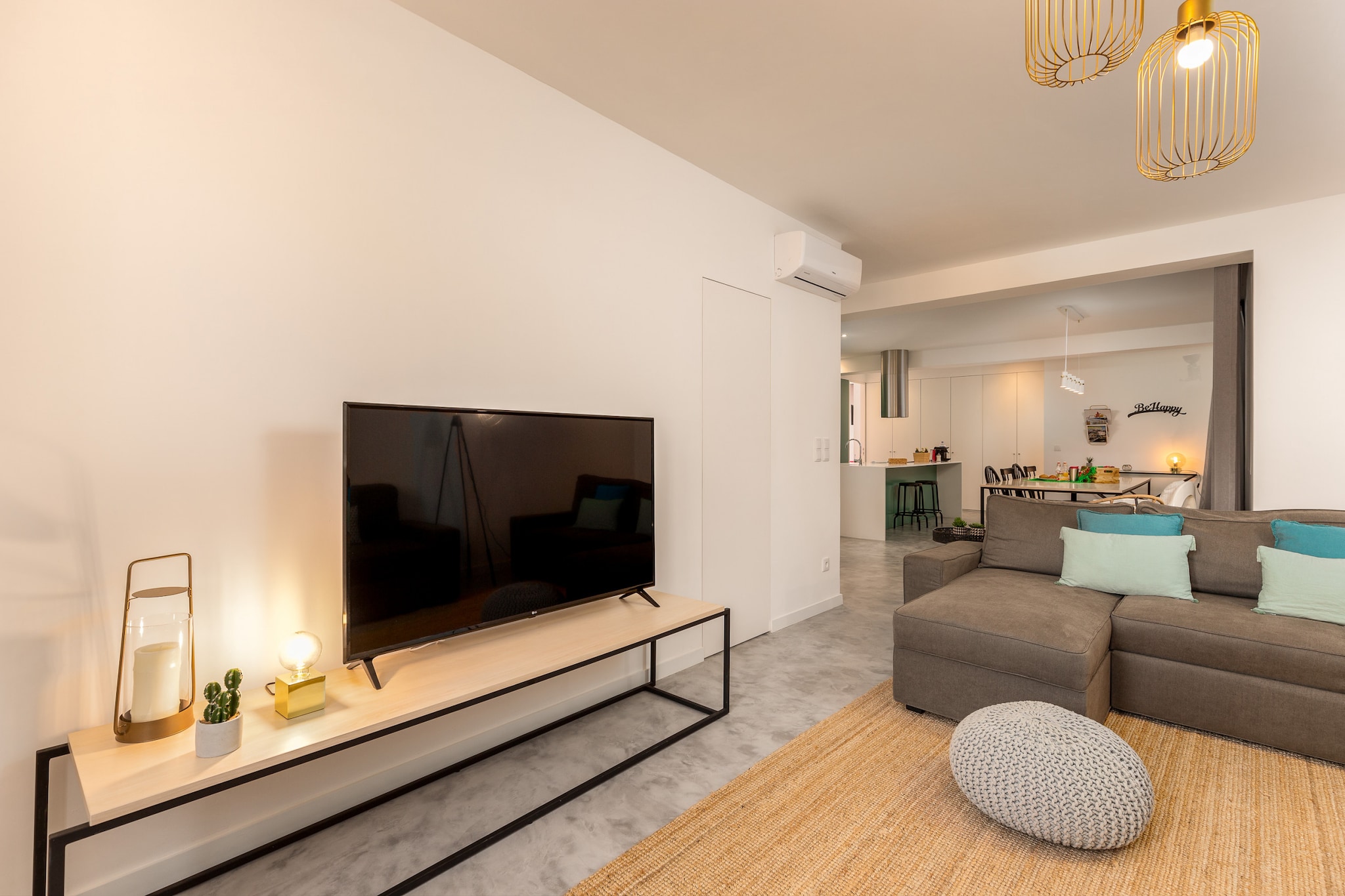 Feel Porto Pinot Townhouse-Woonkamer