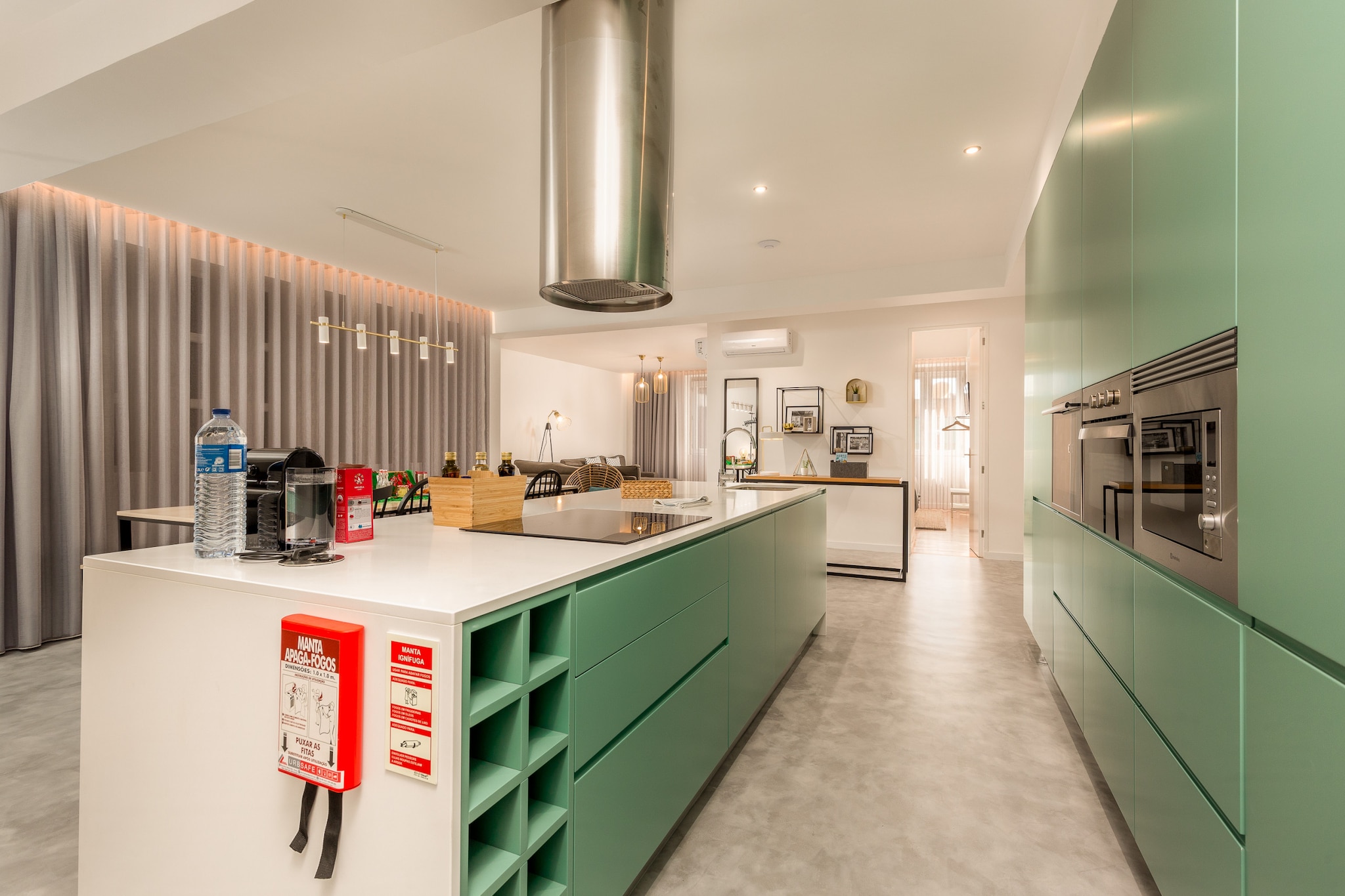 Feel Porto Pinot Townhouse-Keuken