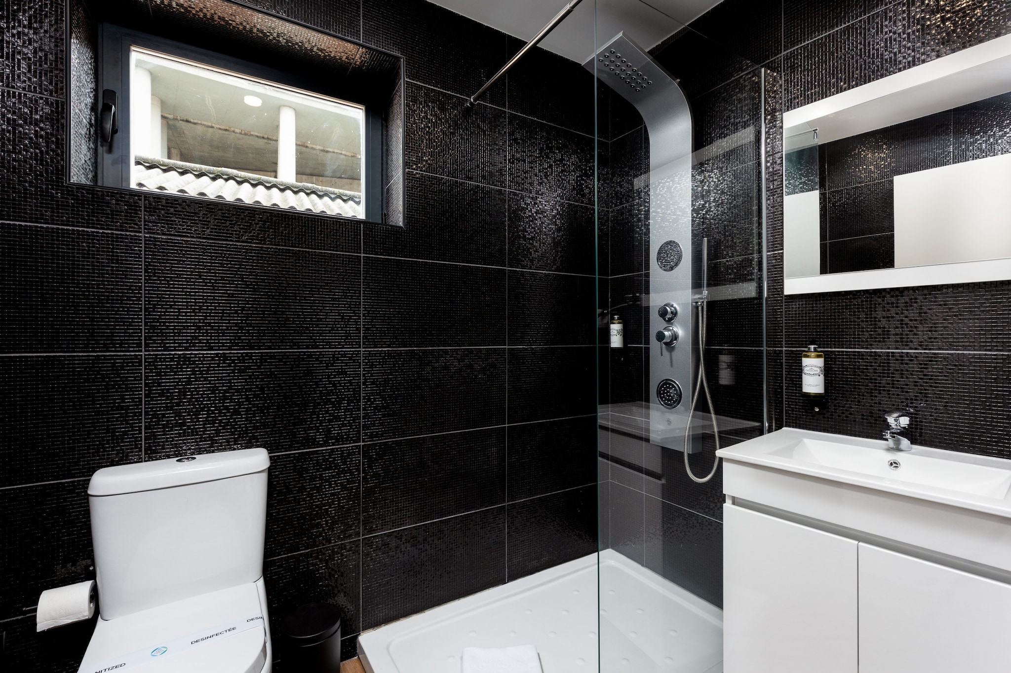 Feel Porto Wine Essence III-Badkamer