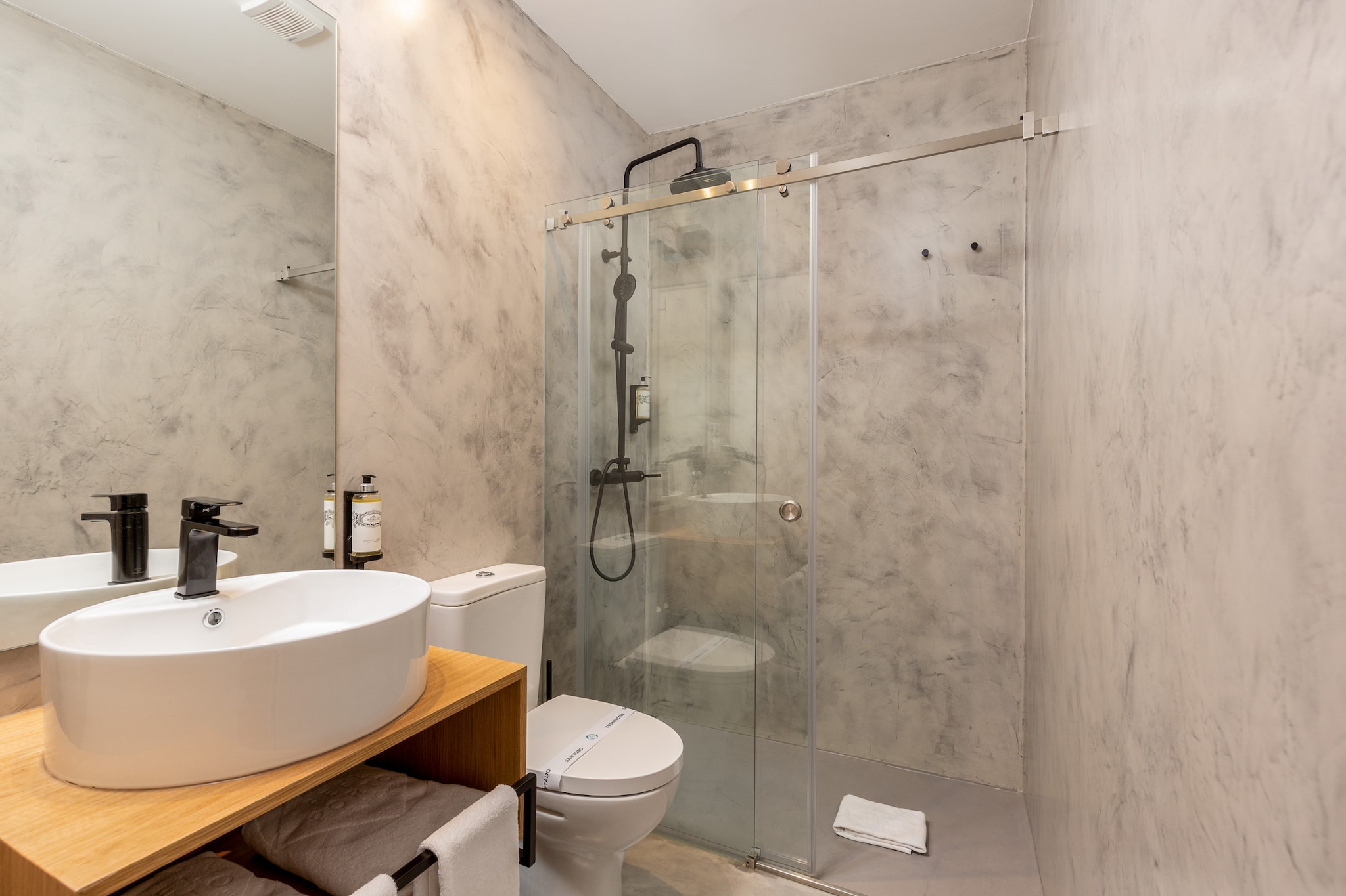 Feel Porto Bacchus Townhouse-Badkamer