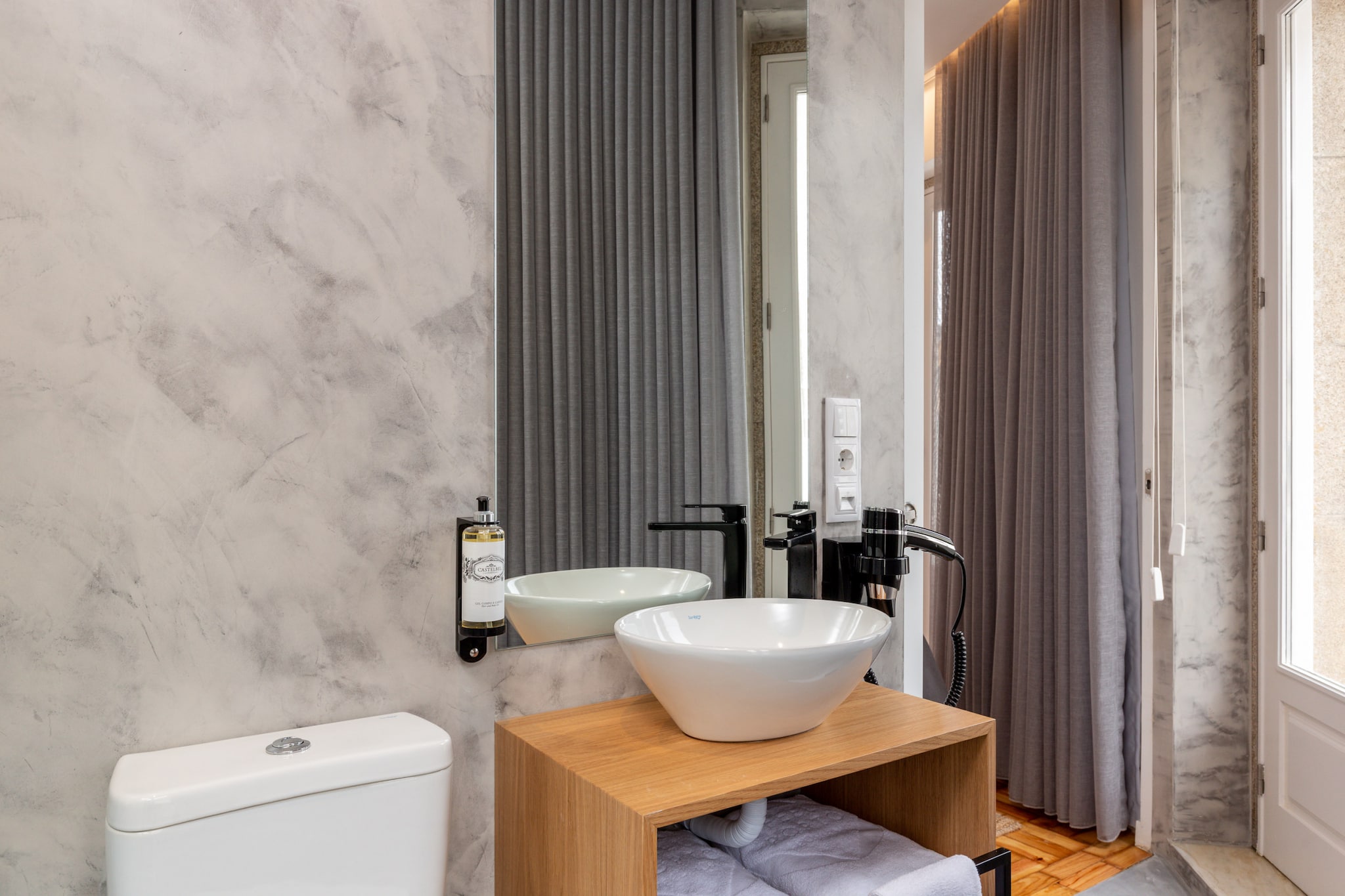 Feel Porto Bacchus Townhouse-Badkamer