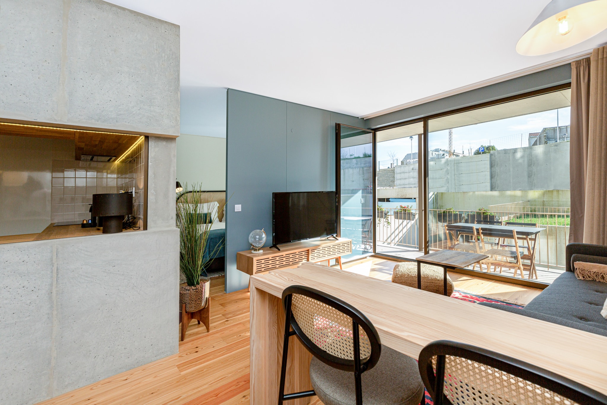 Feel Corporate Housing Campanhã 03-Woonkamer
