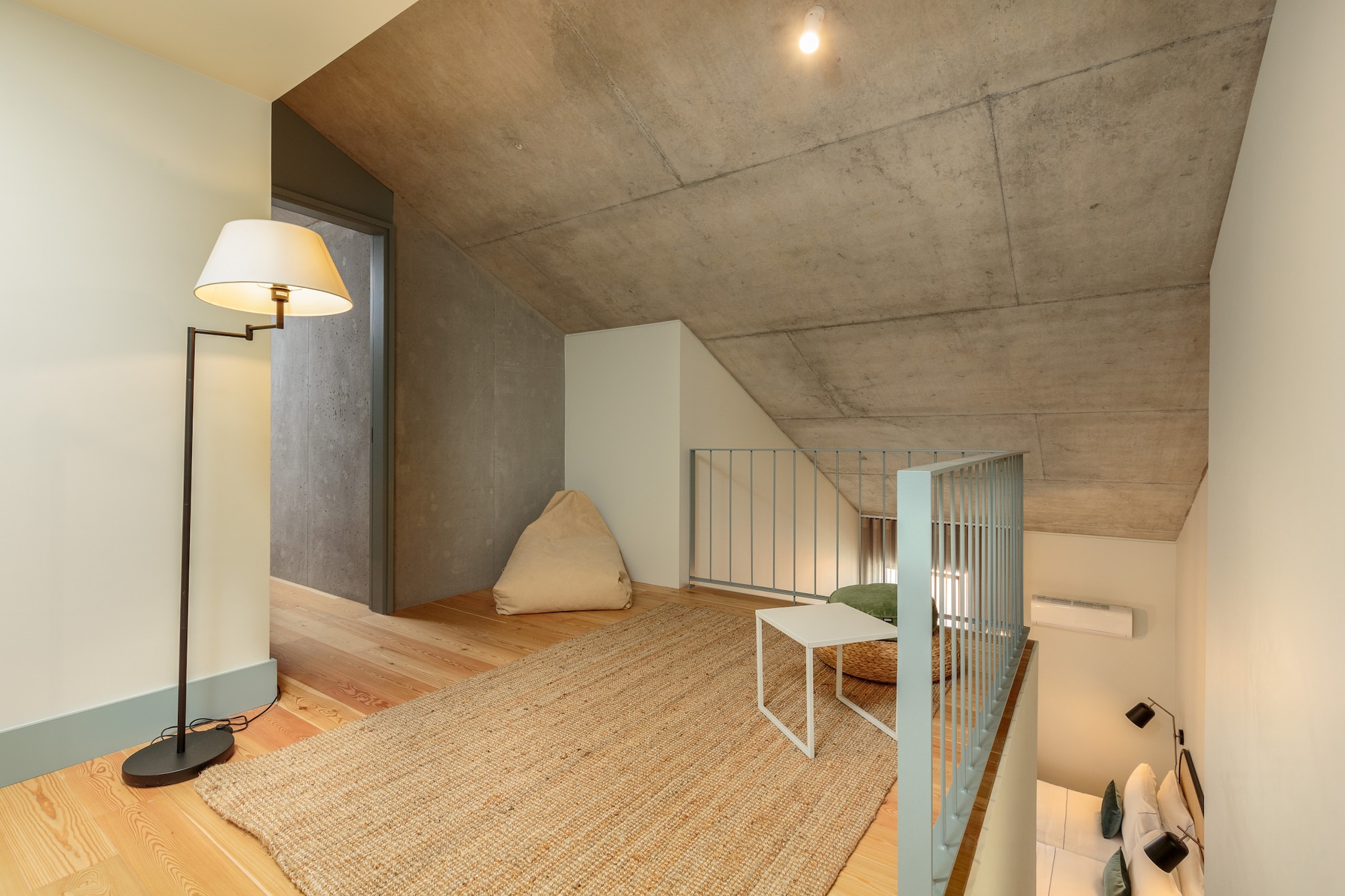 Feel Corporate Housing Campanhã 05-Woonkamer