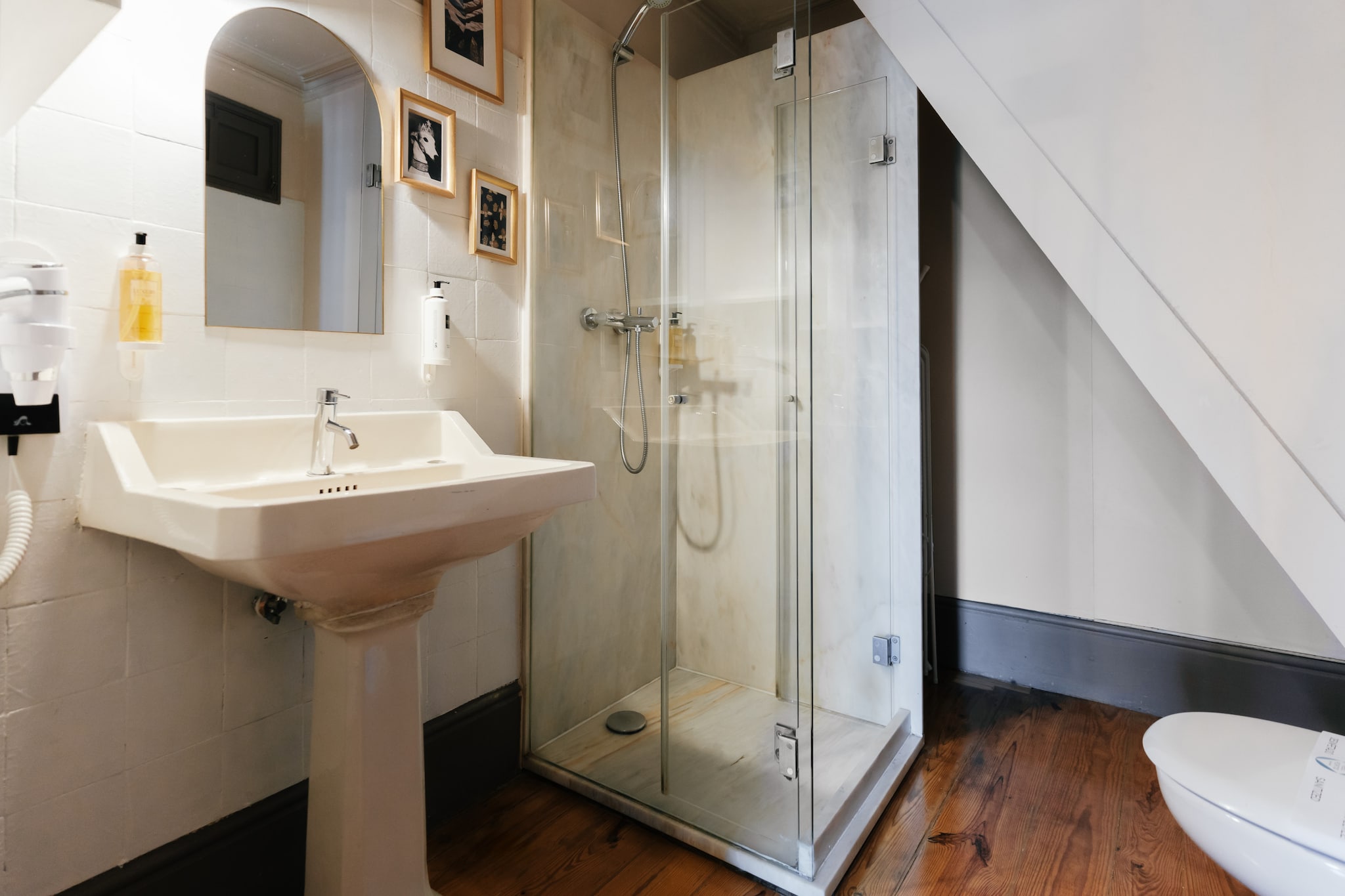 Feel Porto Antique Poveiros Flat III-Badkamer