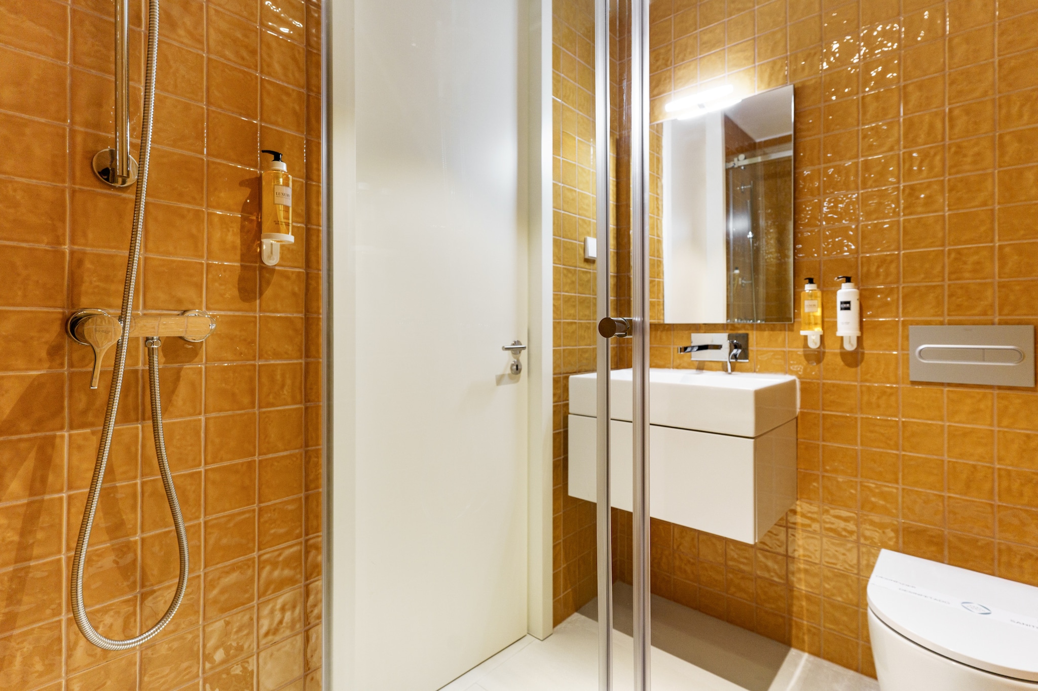 Feel Porto Clérigos Charm Flat 1.1-Badkamer