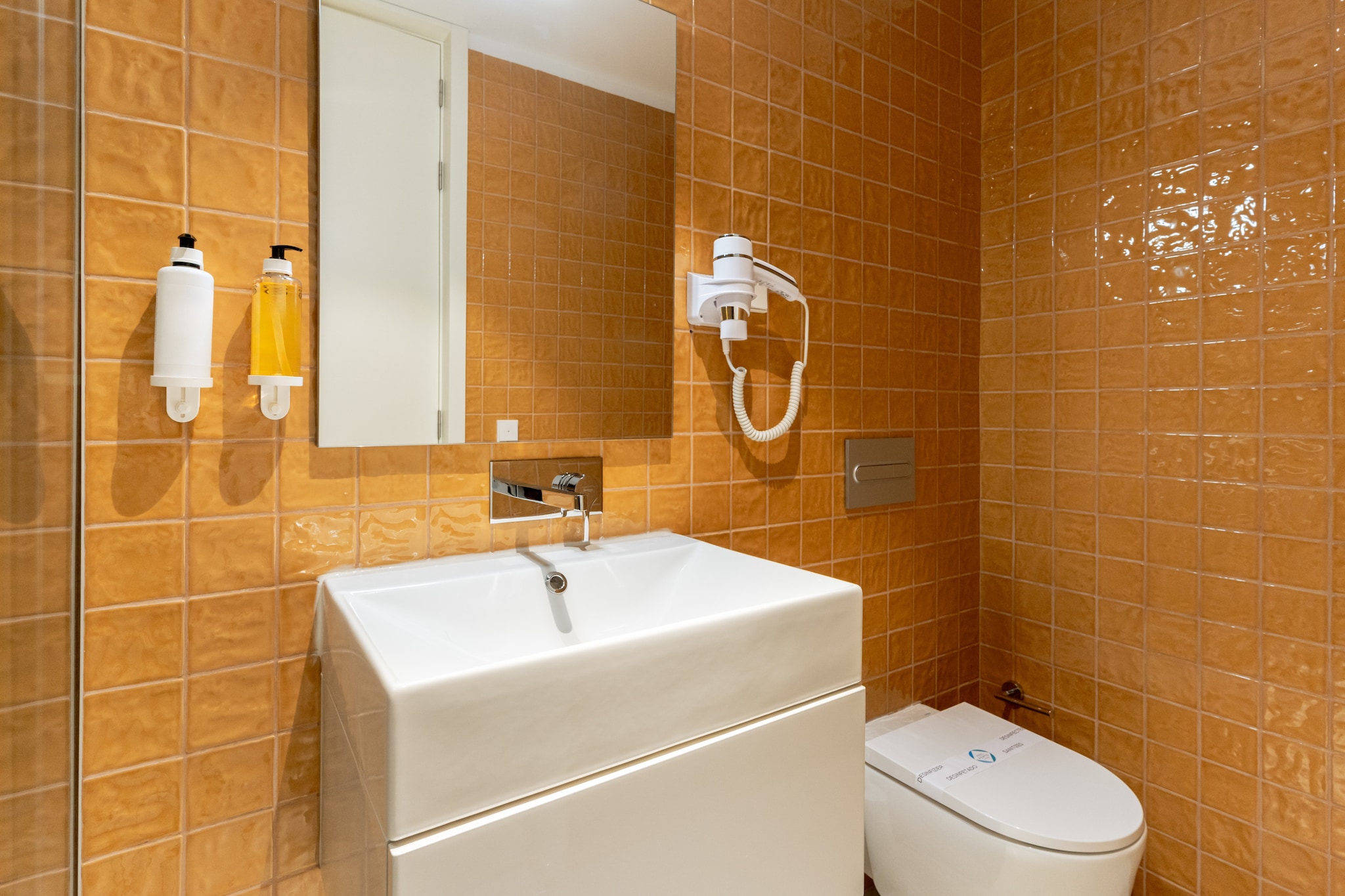 Feel Porto Clérigos Charm Flat 1.2-Badkamer