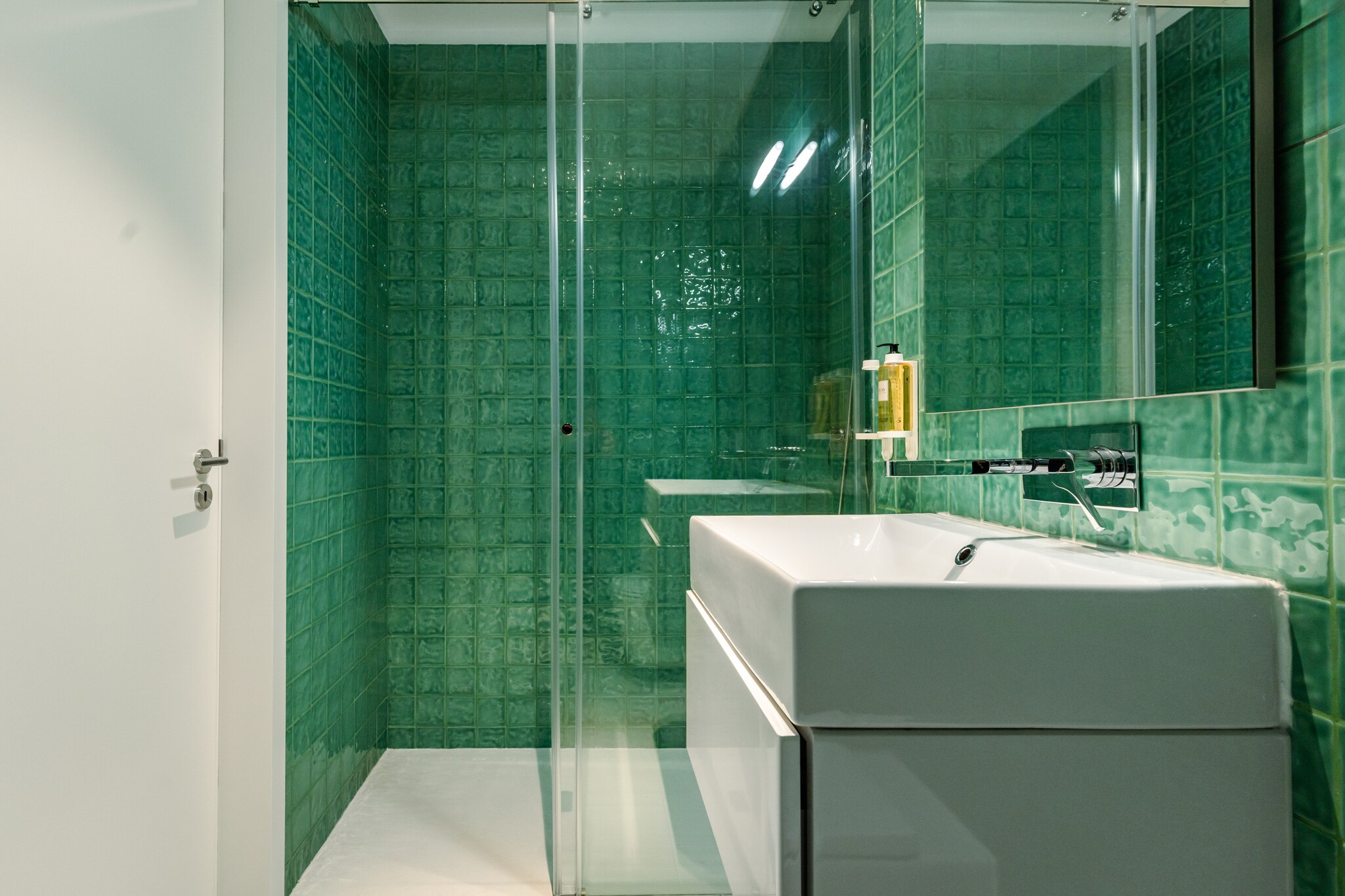 Feel Porto Clérigos Charm Flat 2.3-Badkamer
