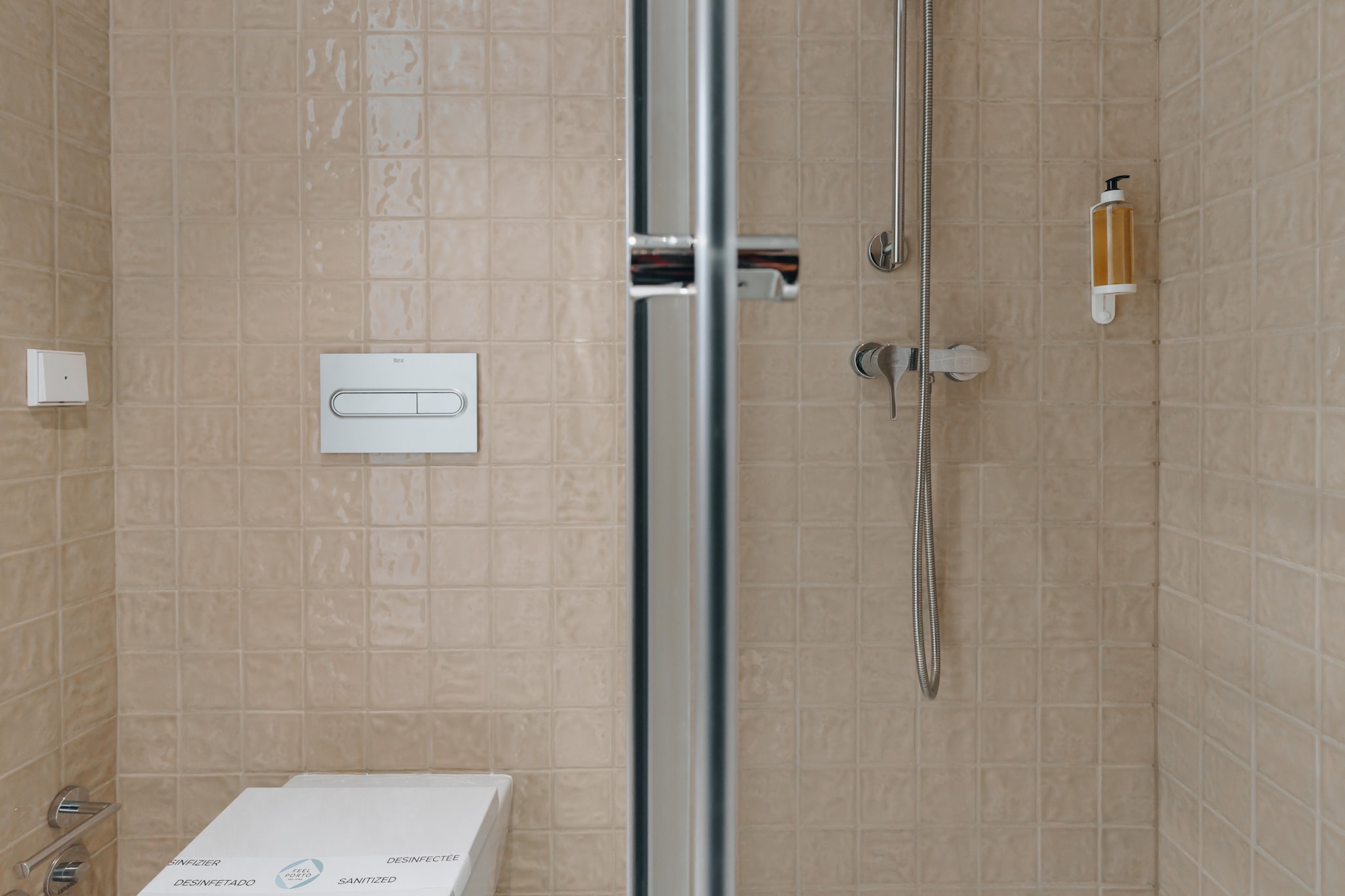 Feel Porto Clérigos Charm Flat 3.1-Badkamer