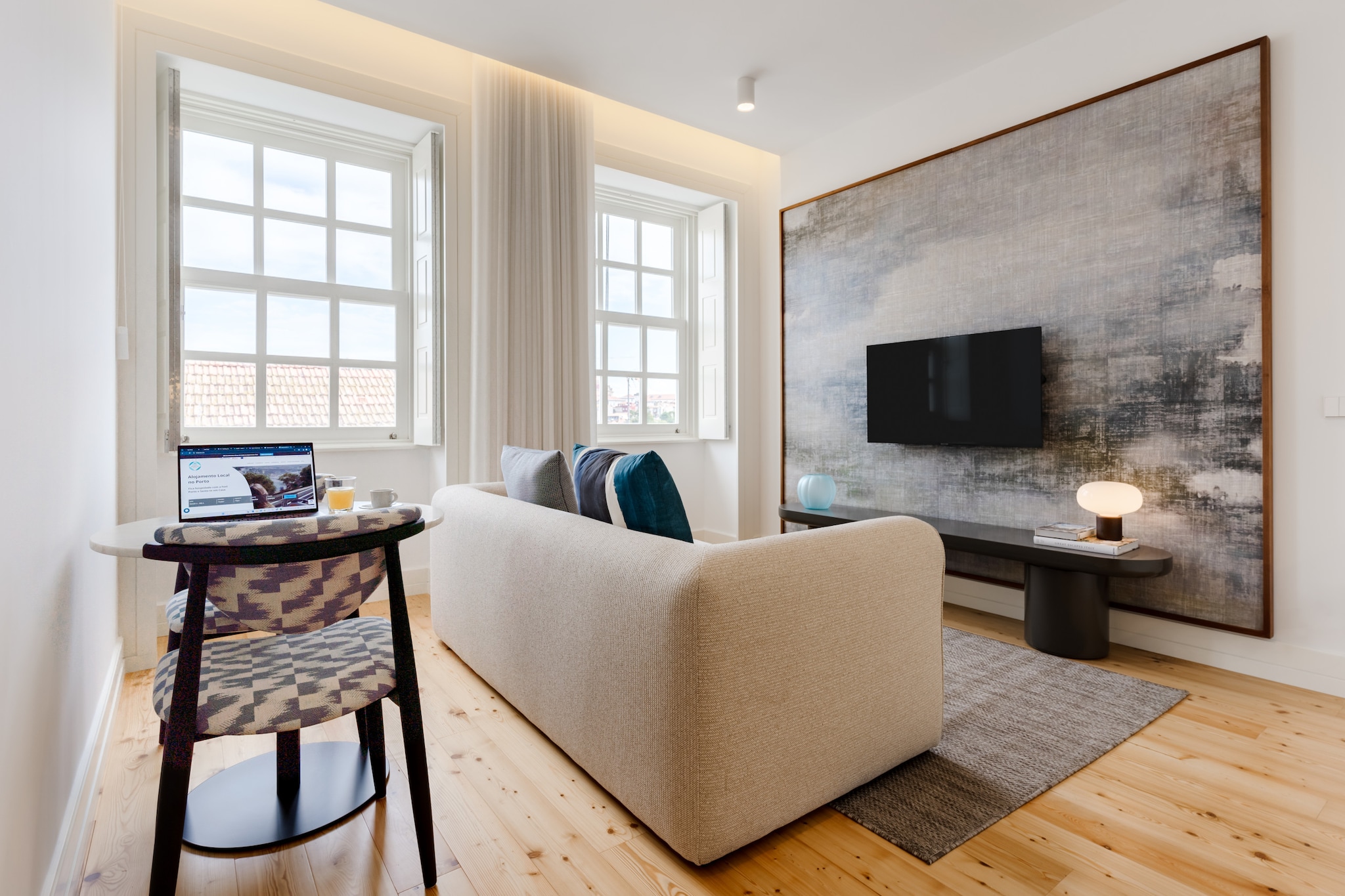Feel Porto Clérigos Charm Flat 3.2-Woonkamer