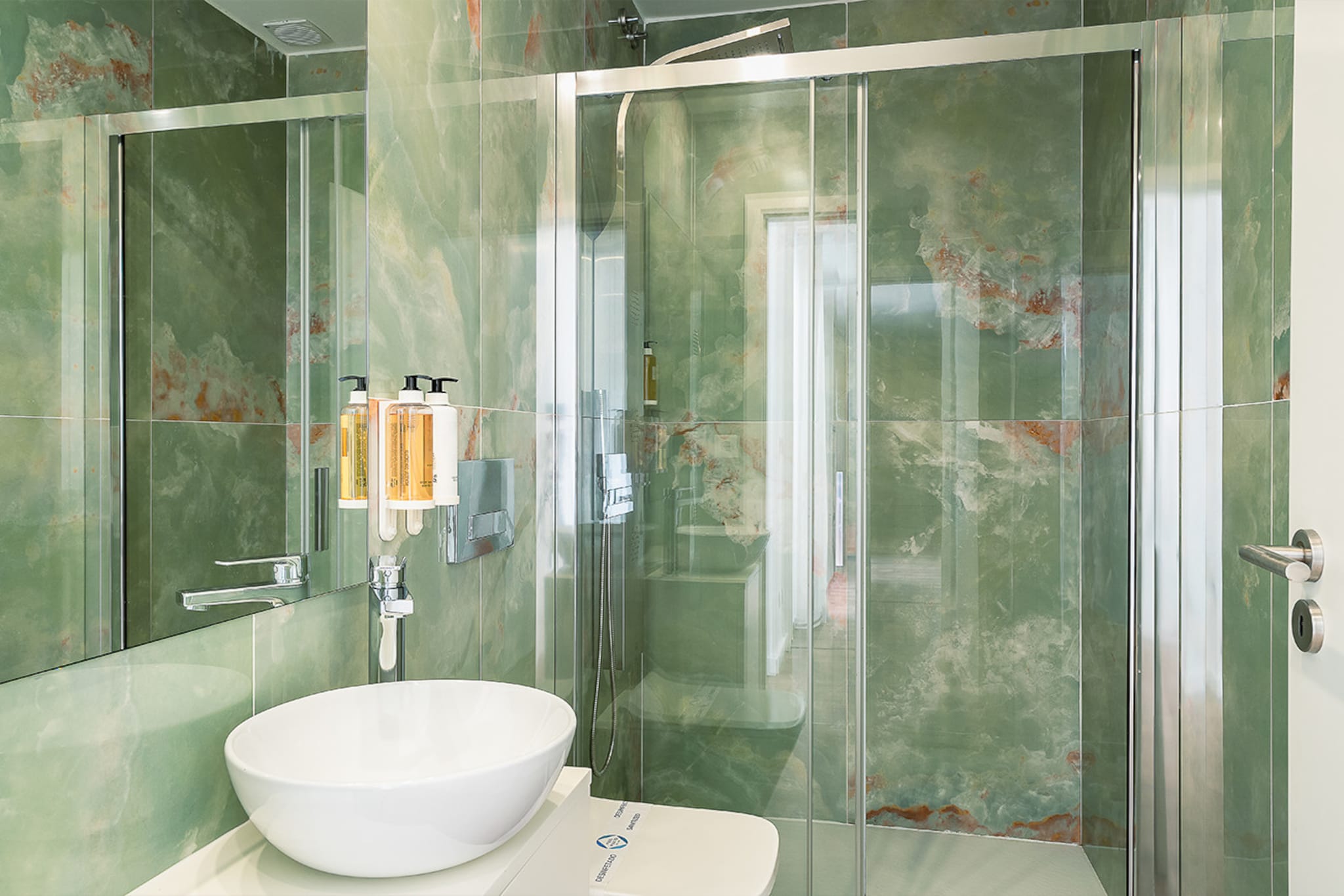 Feel Porto Lapa Collection Flat 0.1-Badkamer