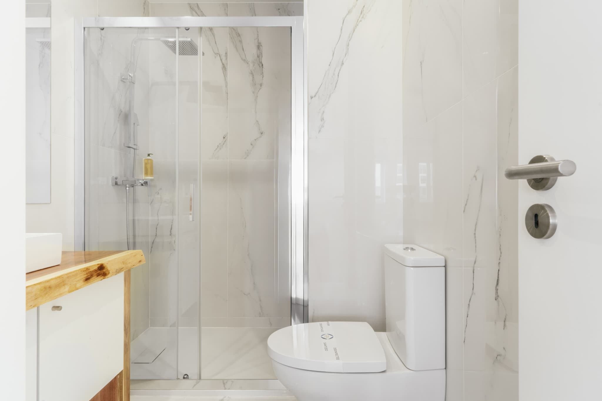 Feel Porto Lapa Collection Flat 1.2-Badkamer