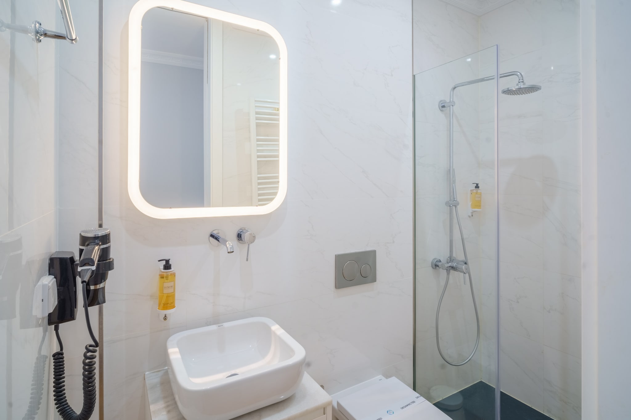 Feel Porto Downtown Charming Apartment II-Badkamer