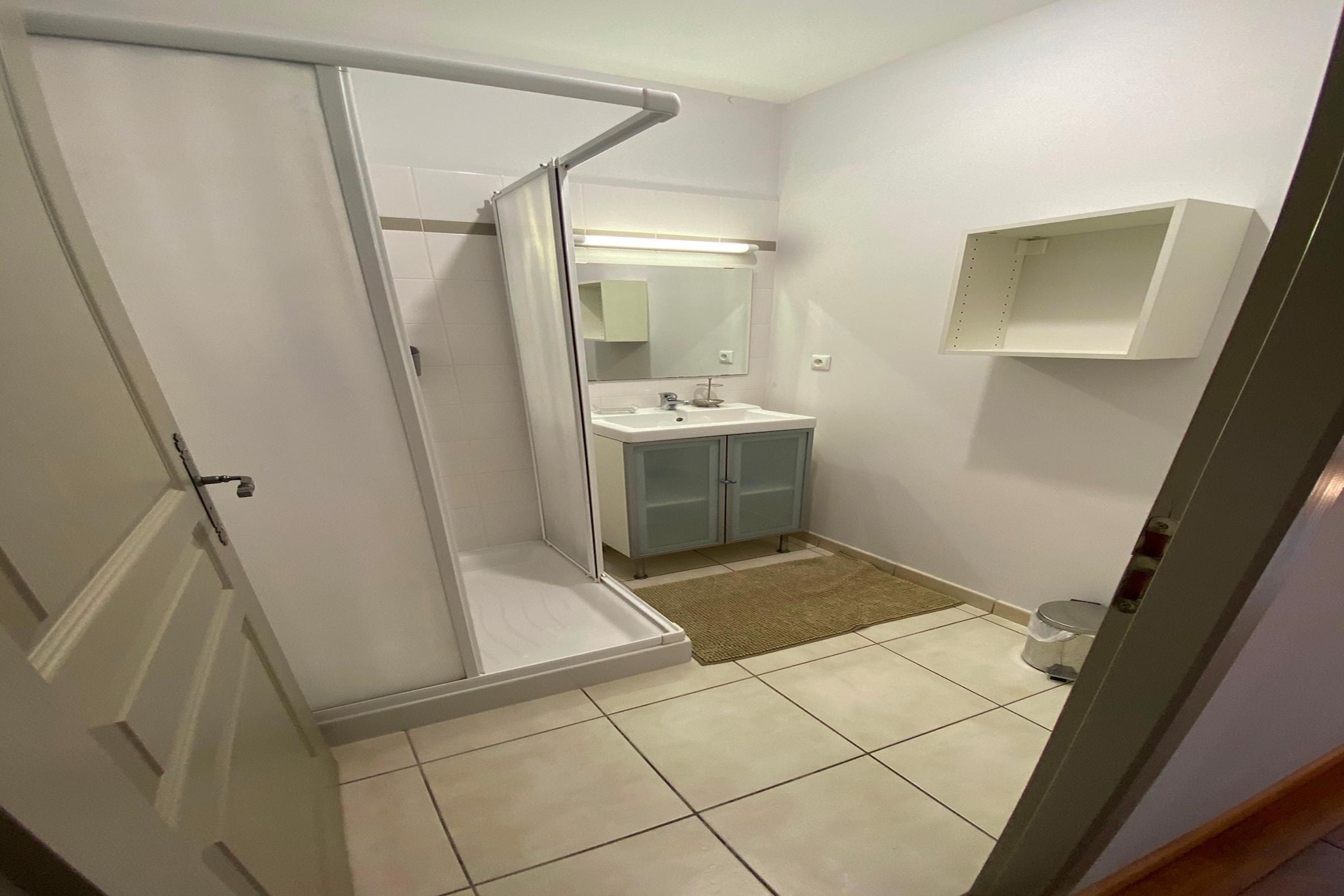 Le Buis-Badkamer