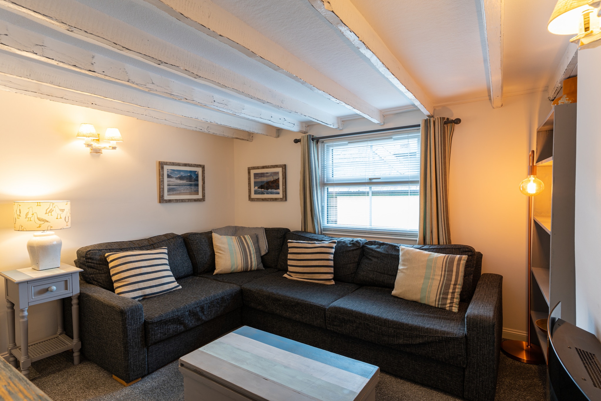 Old Harbour Cottage-Woonkamer