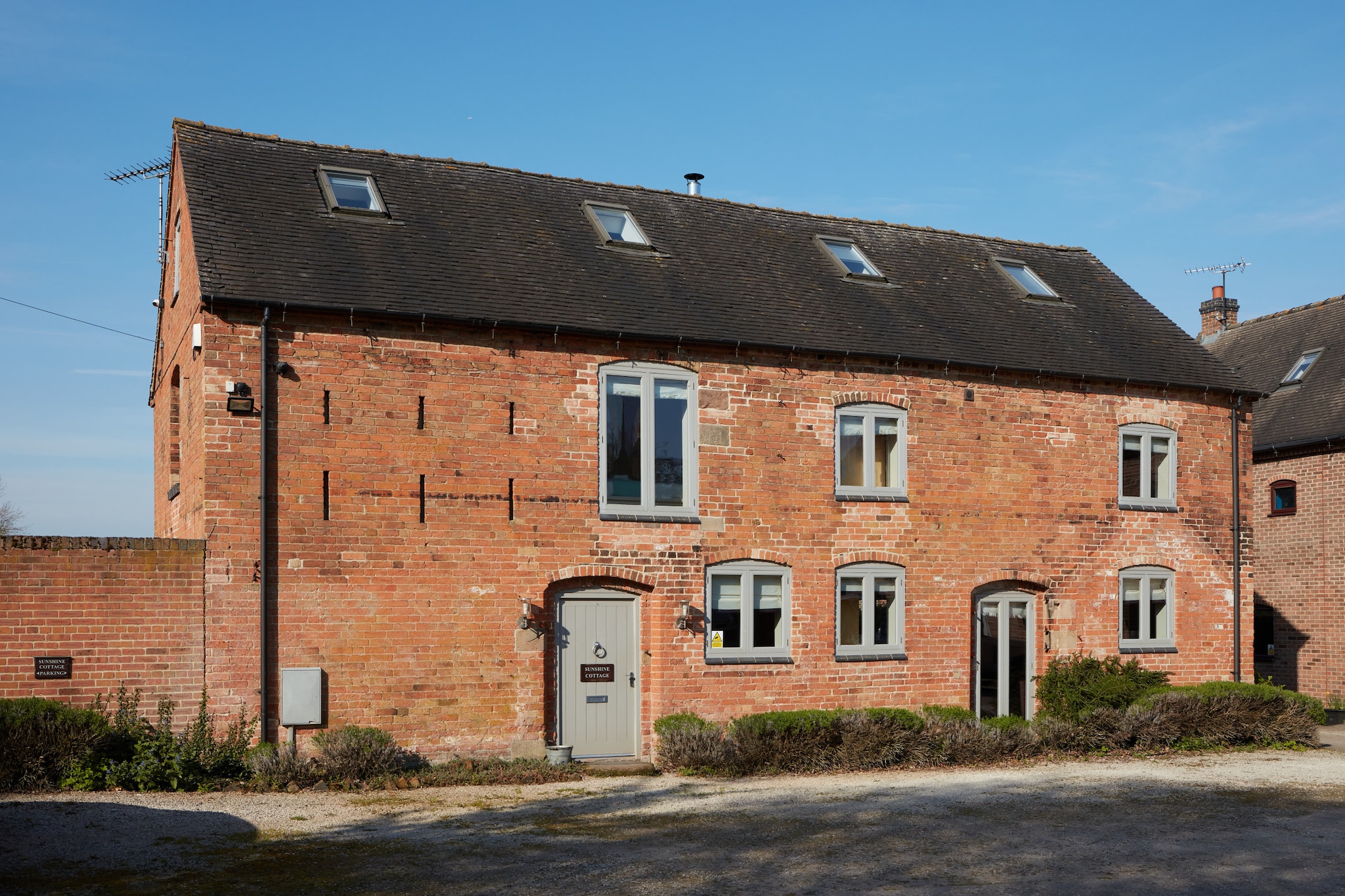 Sunshine Cottage-Buitenlucht