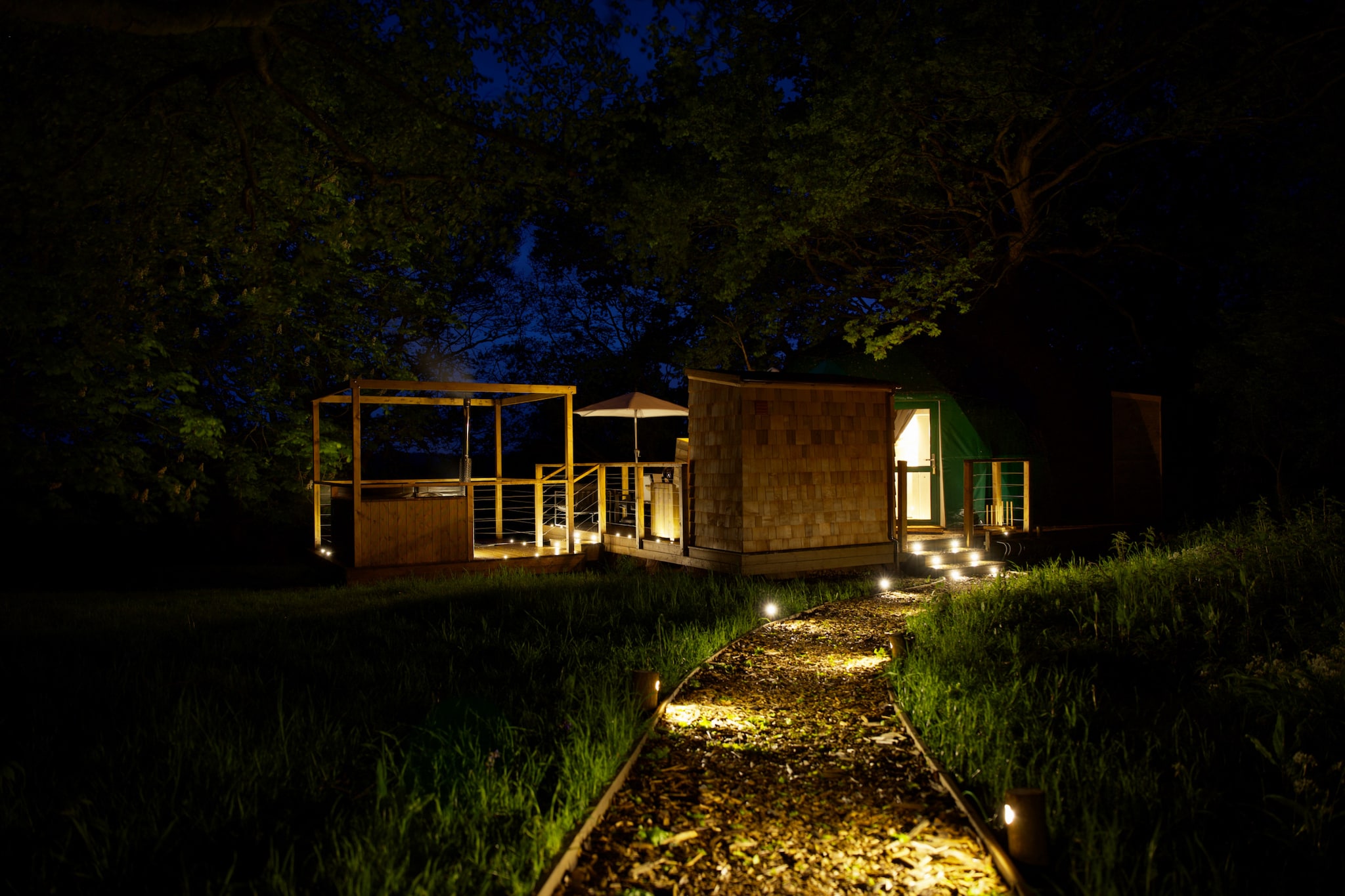 Chartwell Luxury Dome-Tuinen zomer
