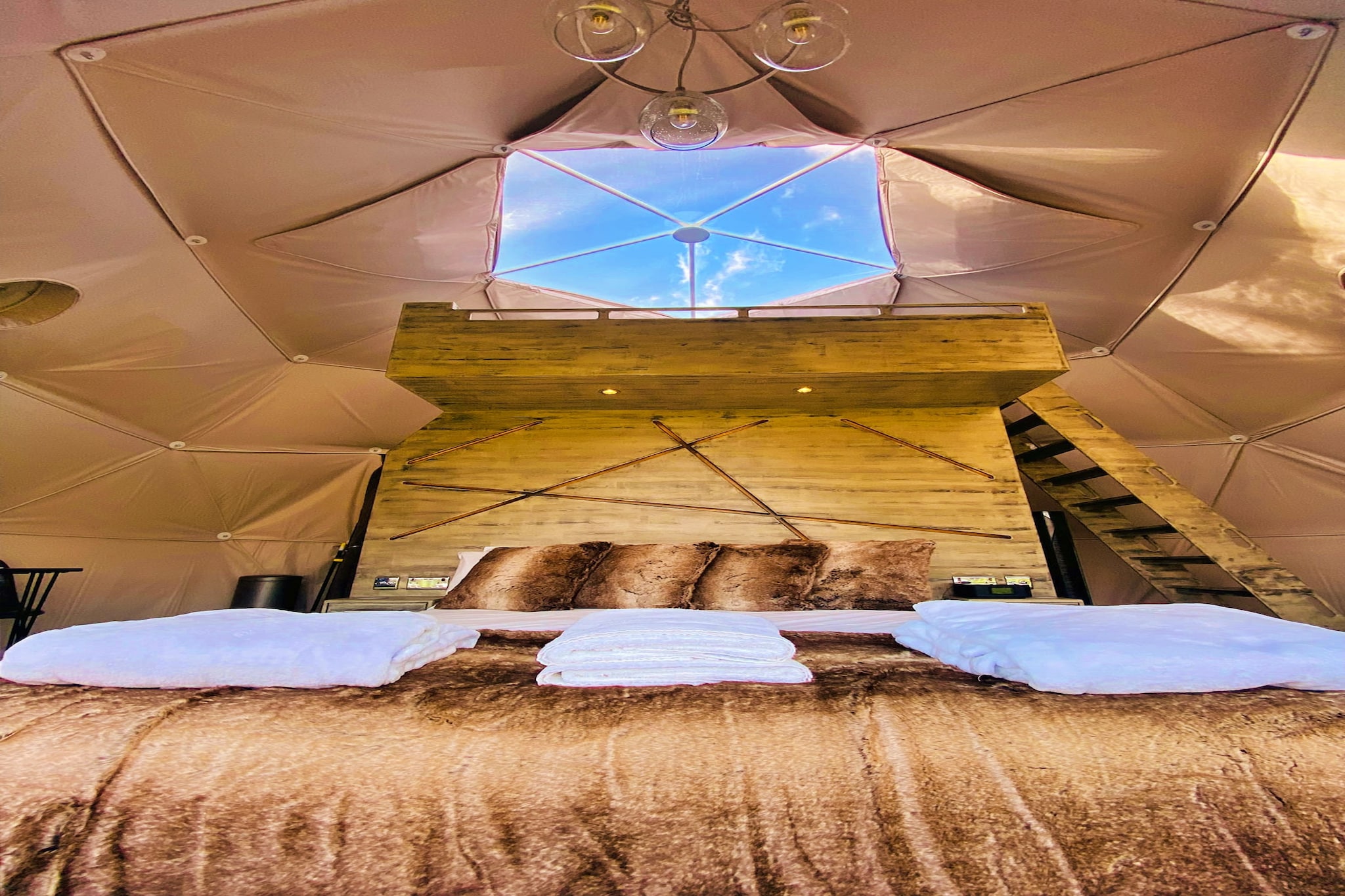 Scotney Luxury Dome-Slaapkamer