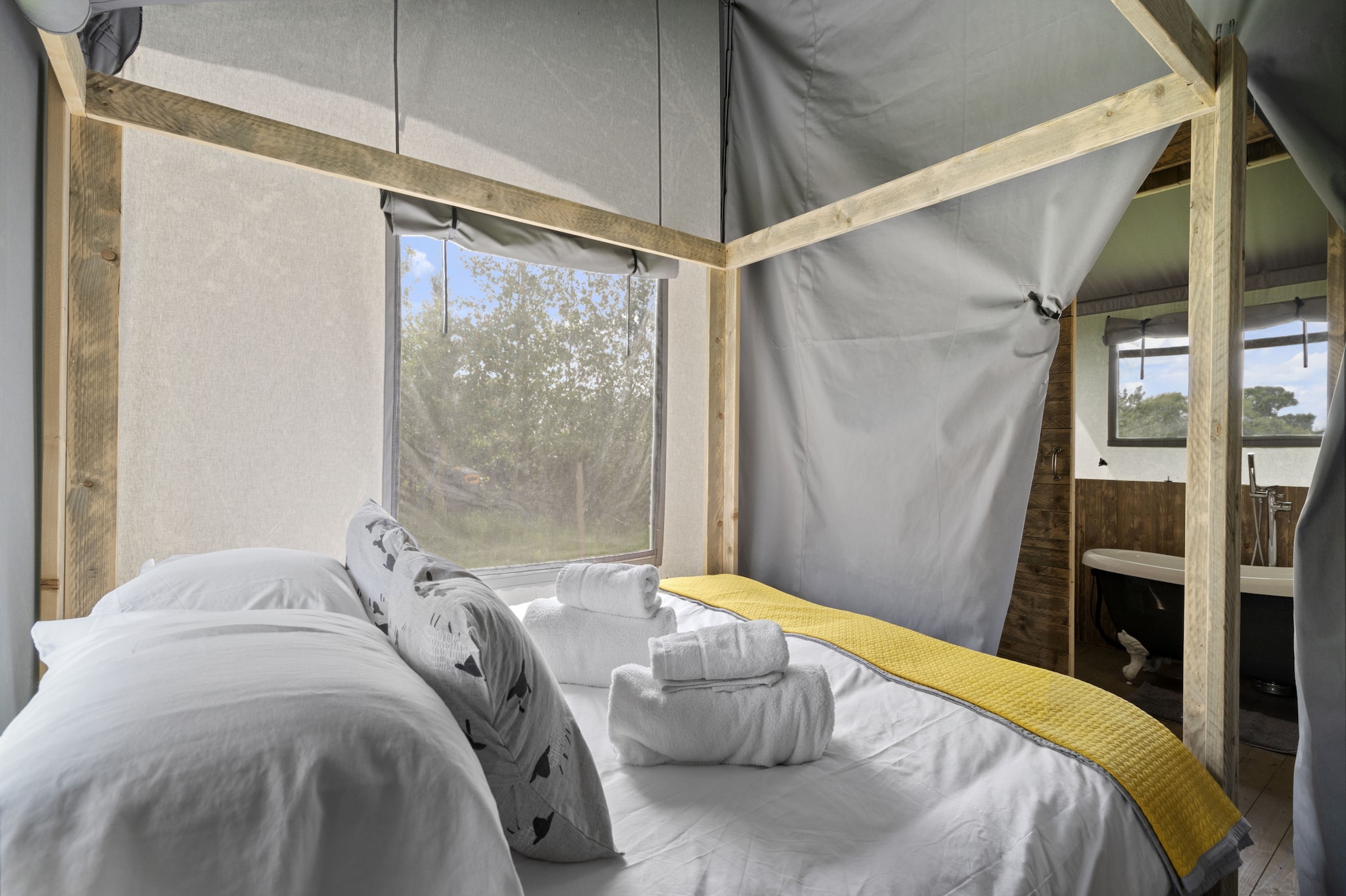 The Herdwick Safari Tent-Slaapkamer