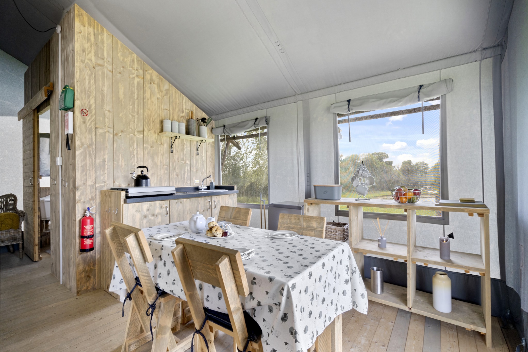 The Herdwick Safari Tent-Keuken