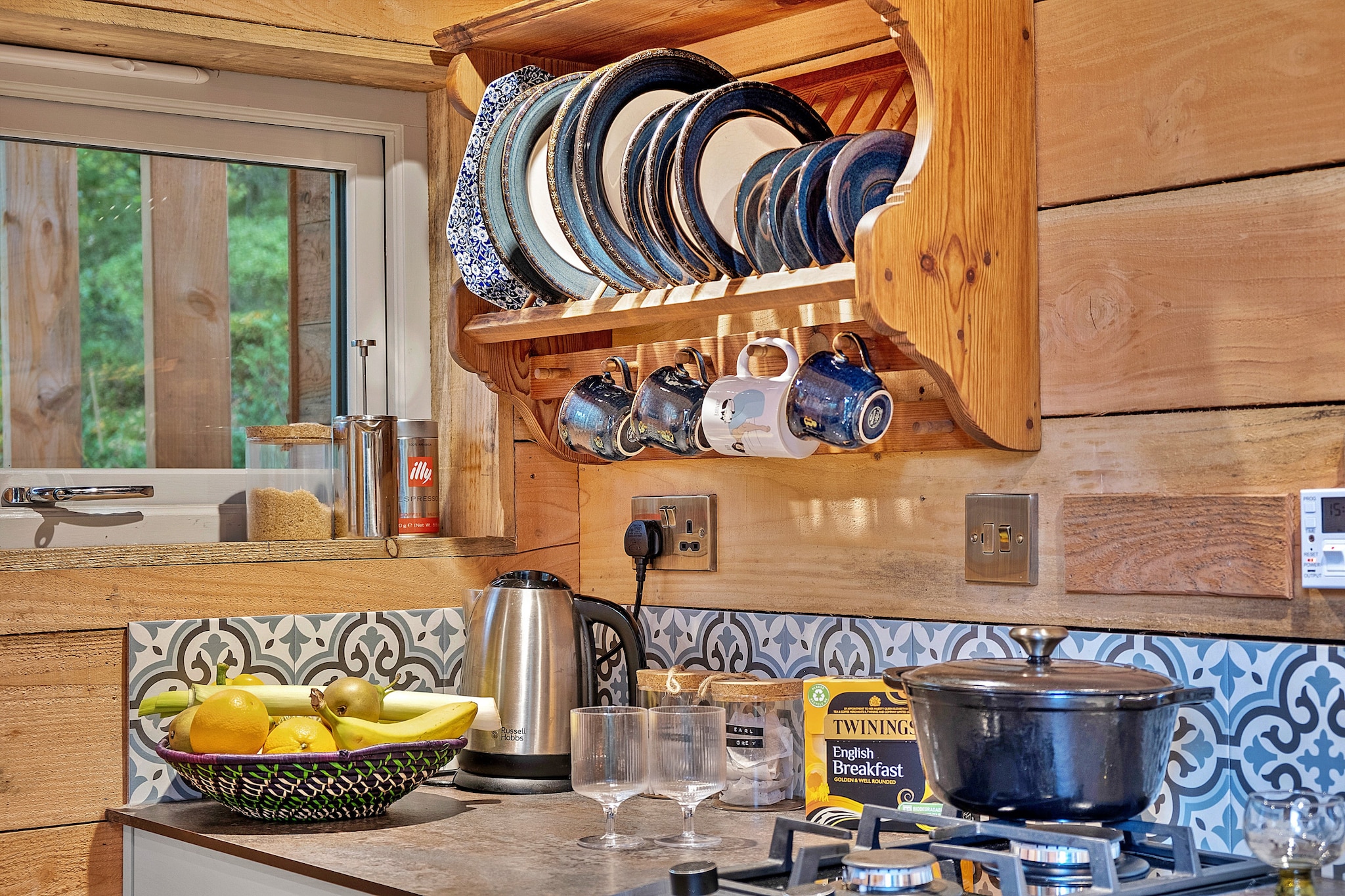Cosagach Falls Cabin-Keuken