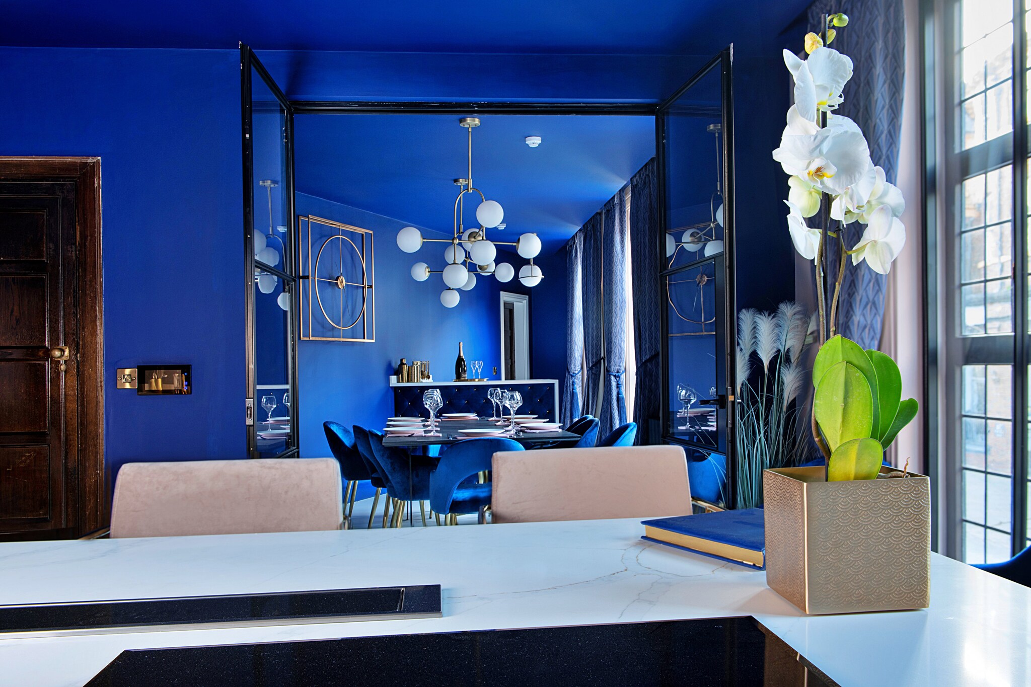 Townhouse in Nottingham with Rooftop Hot Tub