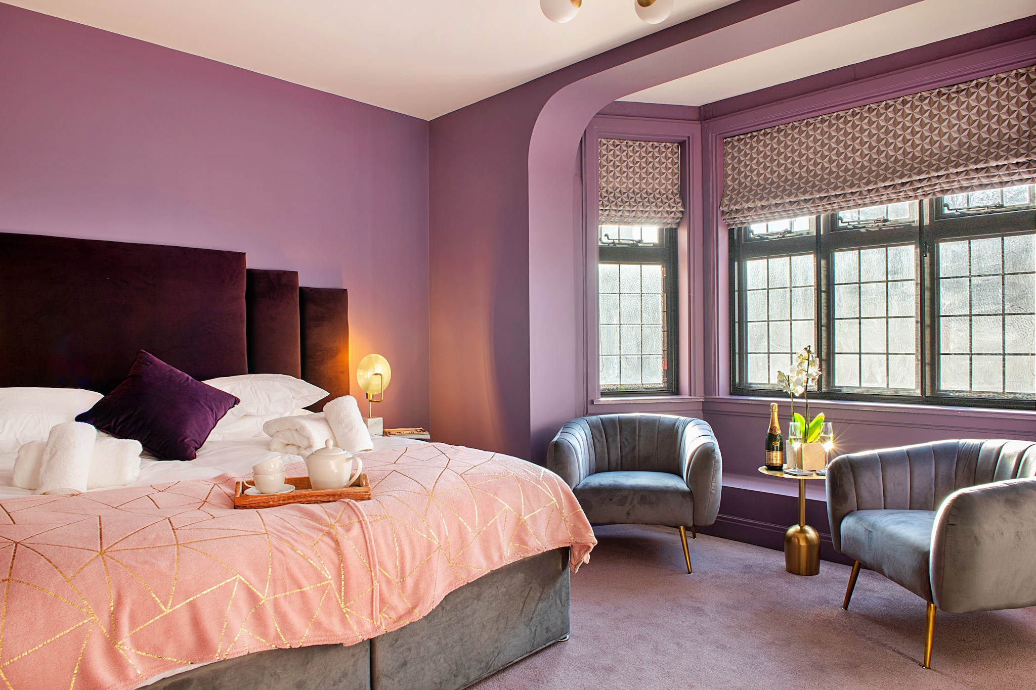 Discover your luxurious escape in this brand-new, elegant townhouse located in the historic Castle Quarter of Nottingham. This stunning six-bedroom property marries historic charm with modern amenities, creating the perfect backdrop for a memorable getaway. With a captivating rooftop terrace featuring a hot tub, you can unwind and soak in the magnificent city views, making every evening a special occasion.
Step inside to be greeted by beautiful original features and tasteful decor that infuses every room with personality. The spacious, well-equipped kitchen will delight any chef, with top-of-the-line appliances, a central island with gas and induction hobs, and a large fridge-freezer to accommodate gatherings. The inviting dining area invites continued conversations over sumptuous meals, complemented by your private bar for mixing cocktails. Retreat to the drawing room, where rich furnishings and a large flat-screen smart TV provide a cozy setting for relaxation or entertaining friends.
Each boutique bedroom promises a restful night's sleep, adorned with luxurious bedding and smart TVs. Many rooms boast en-suite bathrooms showcasing eye-catching designs, while a converted safe room exudes romantic elegance with its double step-in bath—perfect for a shared soak. Designed to cater to your every need, this opulent retreat is a short stroll from Nottingham Castle and a plethora of restaurants, bars, and attractions. Whether you’re planning a weekend getaway or a corporate retreat, this exceptional property invites you to create unforgettable memories against the backdrop of Nottingham’s rich history.