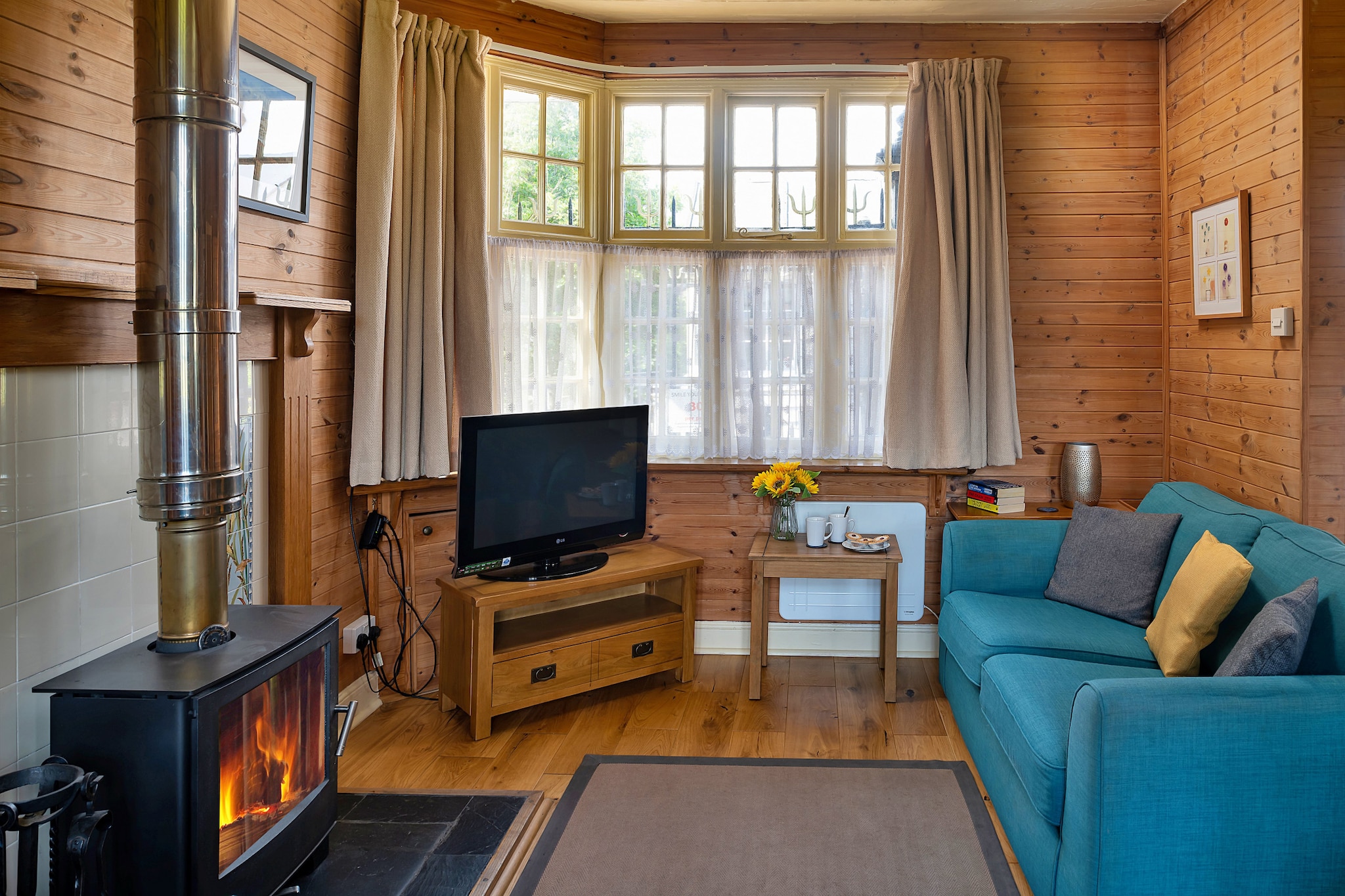 Toll Bridge Cottage-Woonkamer