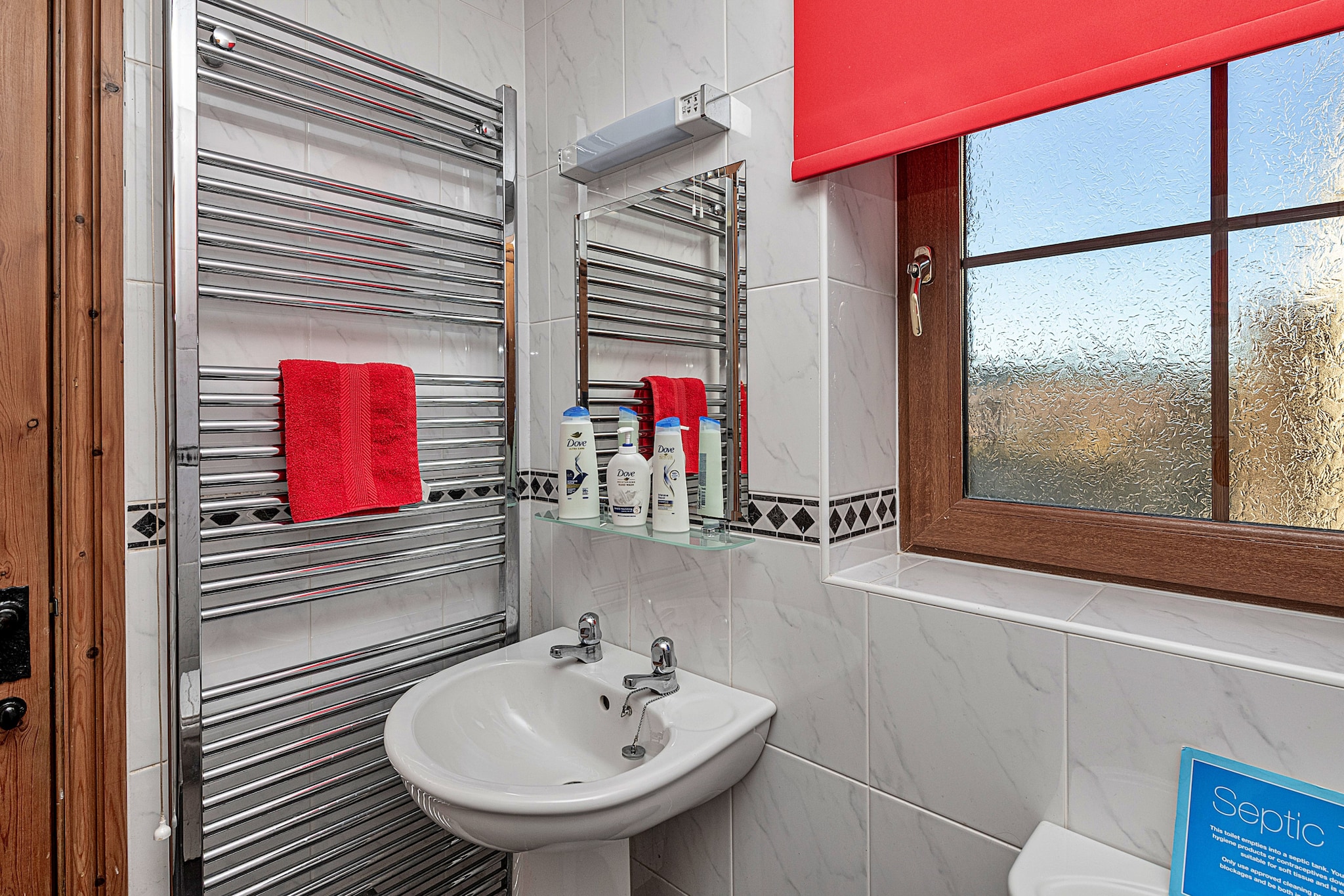 Llechwedd Mawr-Badkamer