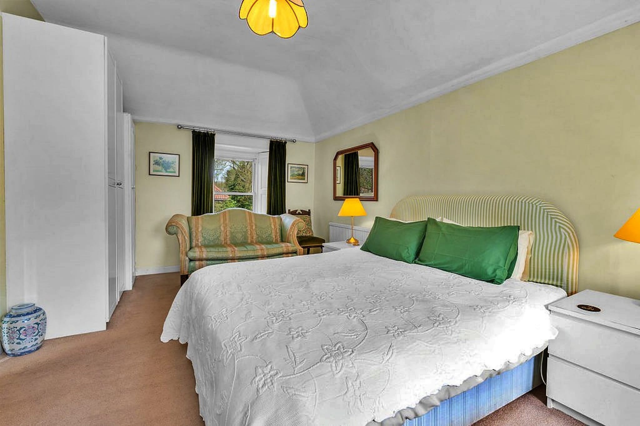 The West Wing at The Mill House-Slaapkamer