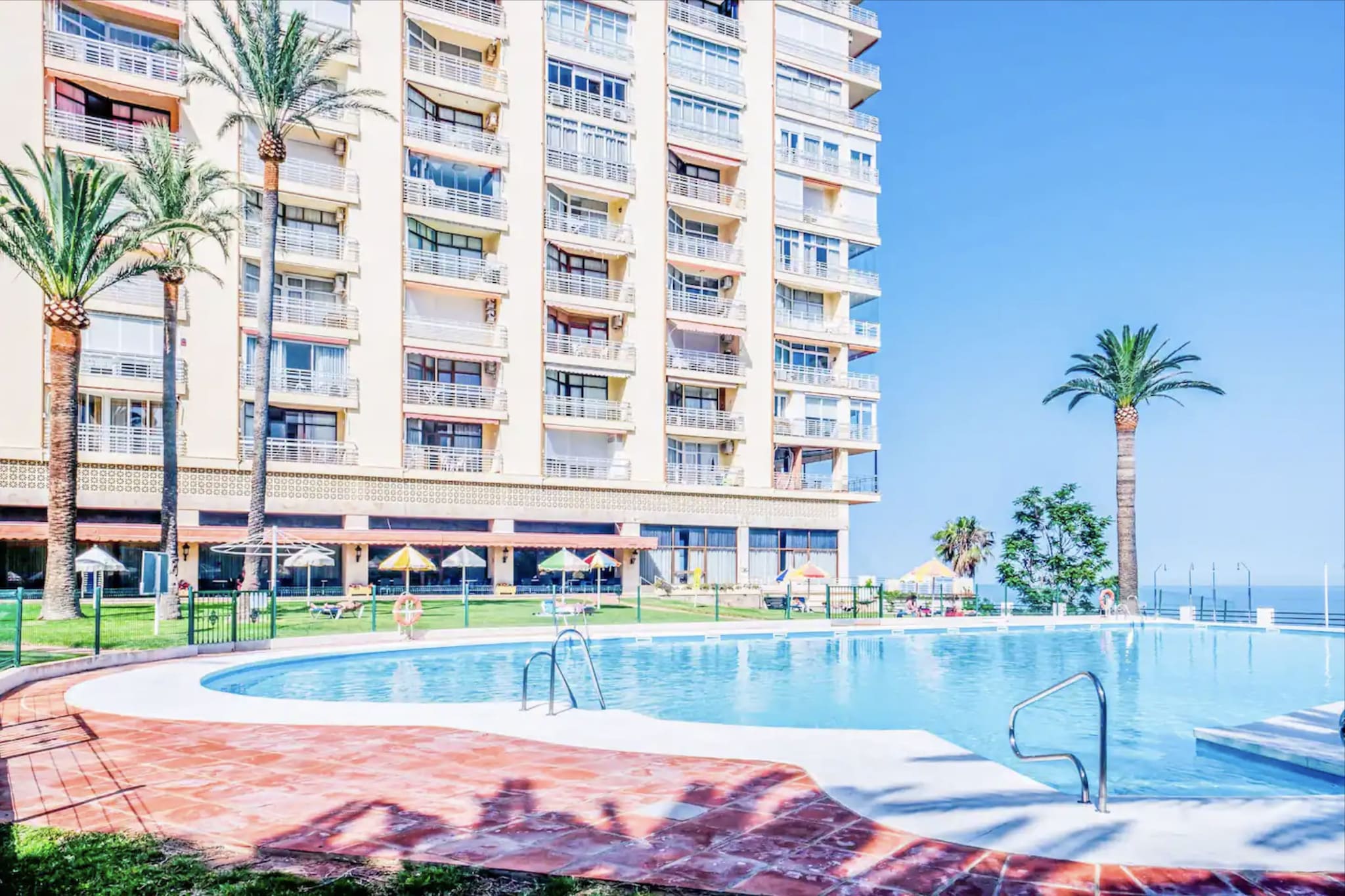 917 Torre-Schwimmbad