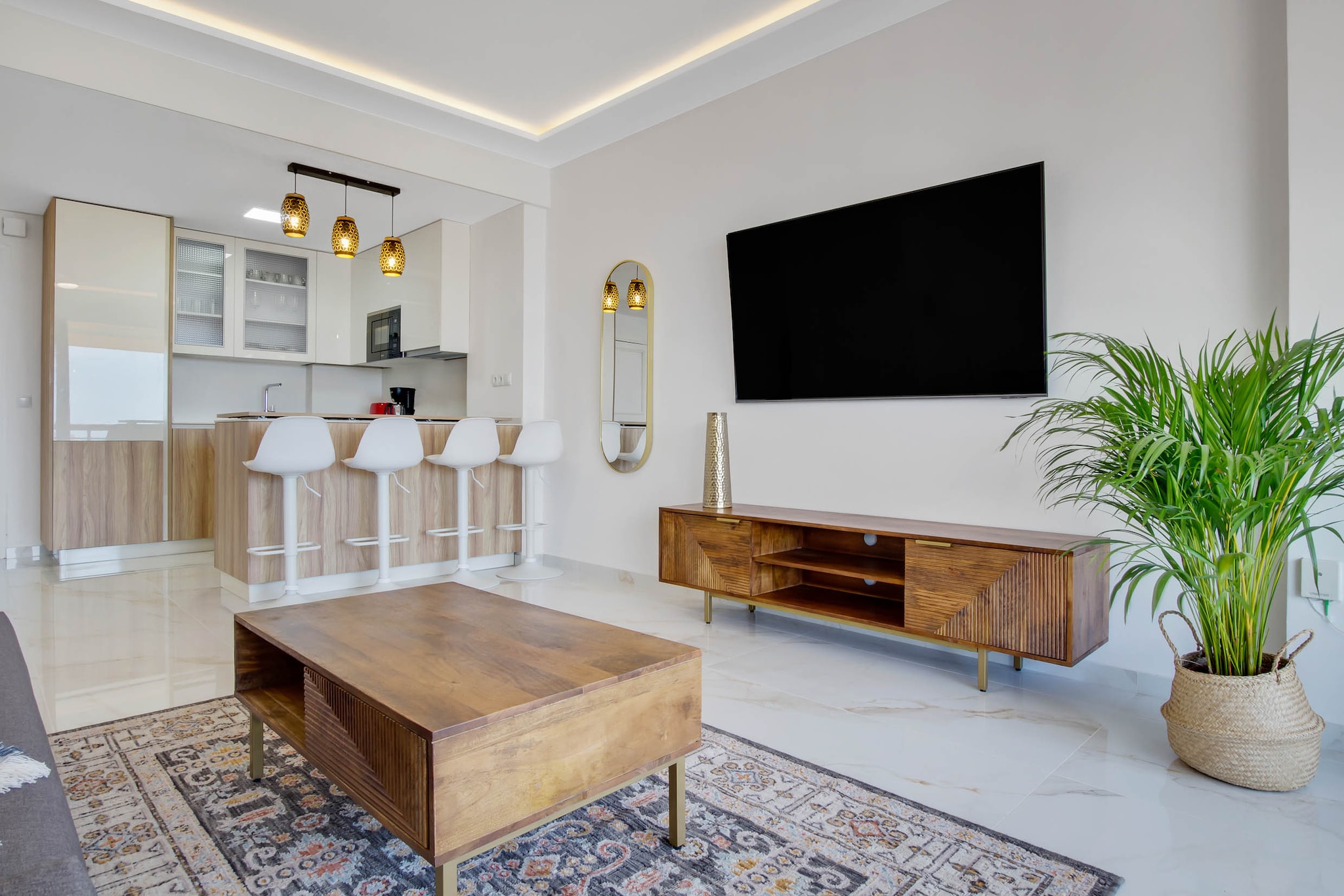 303 Santa Clara-Salon