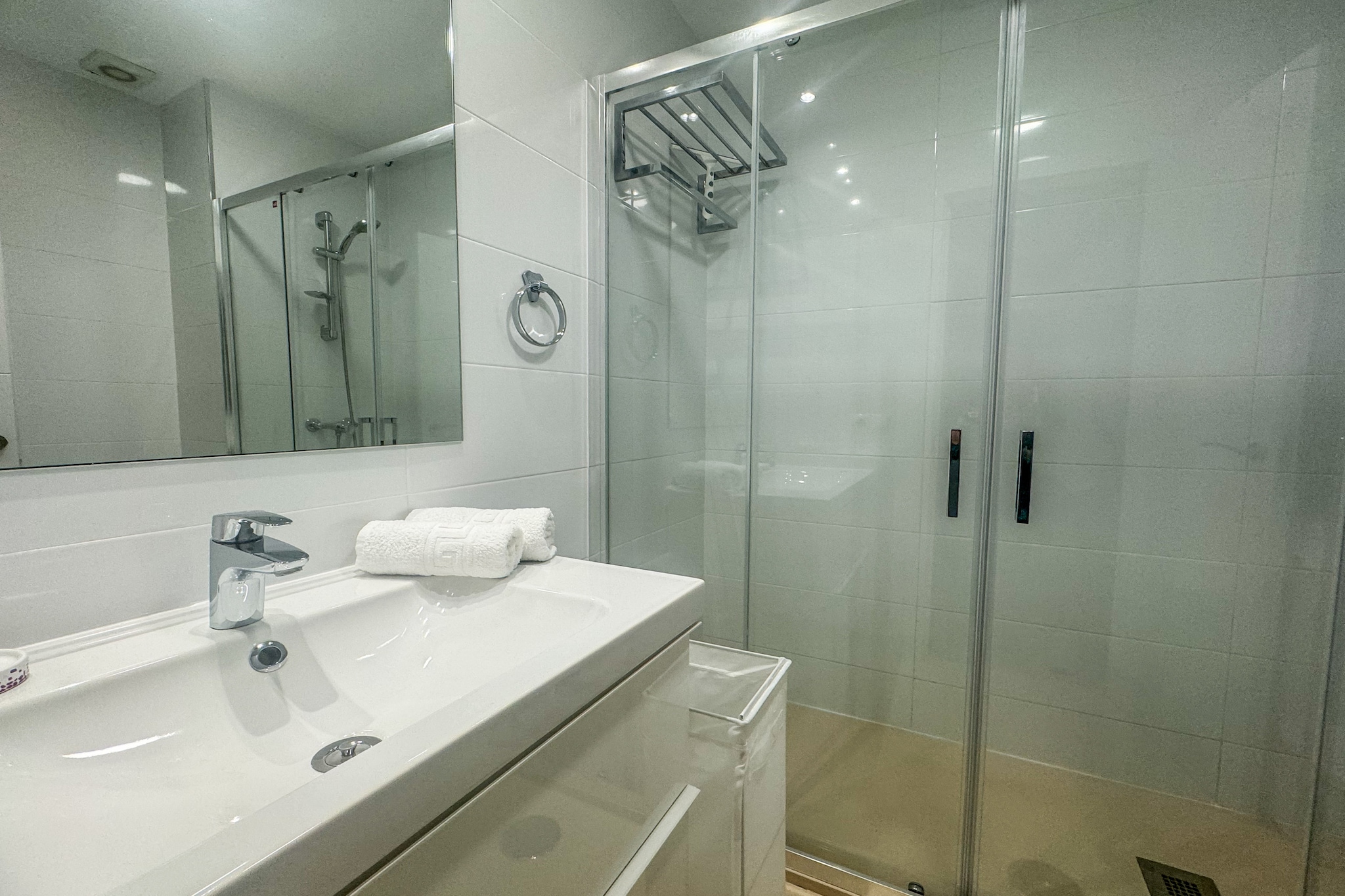 220 Santa Clara-Badkamer