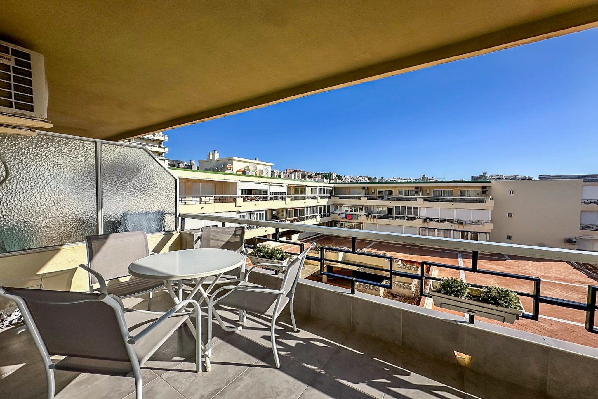 319 Núcleo de cristal-Terrasbalkon