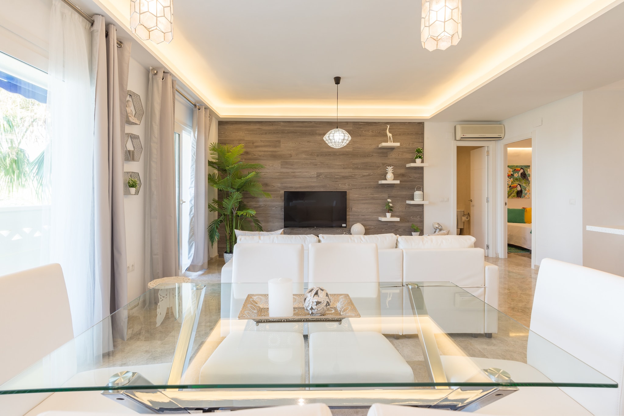 Saturno-Salon